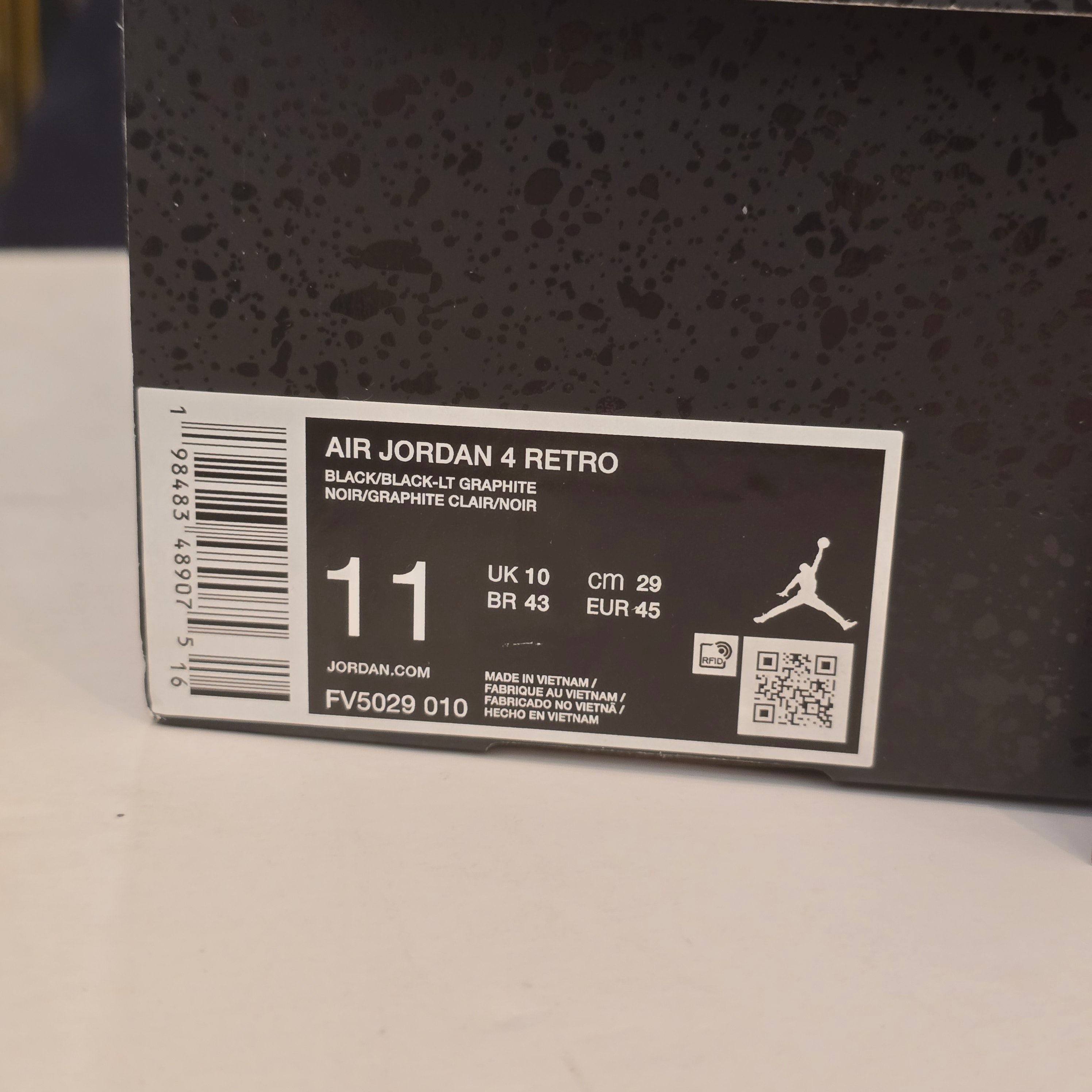 Jordan 4 Retro Black Cat (2025) SZ 11 USED