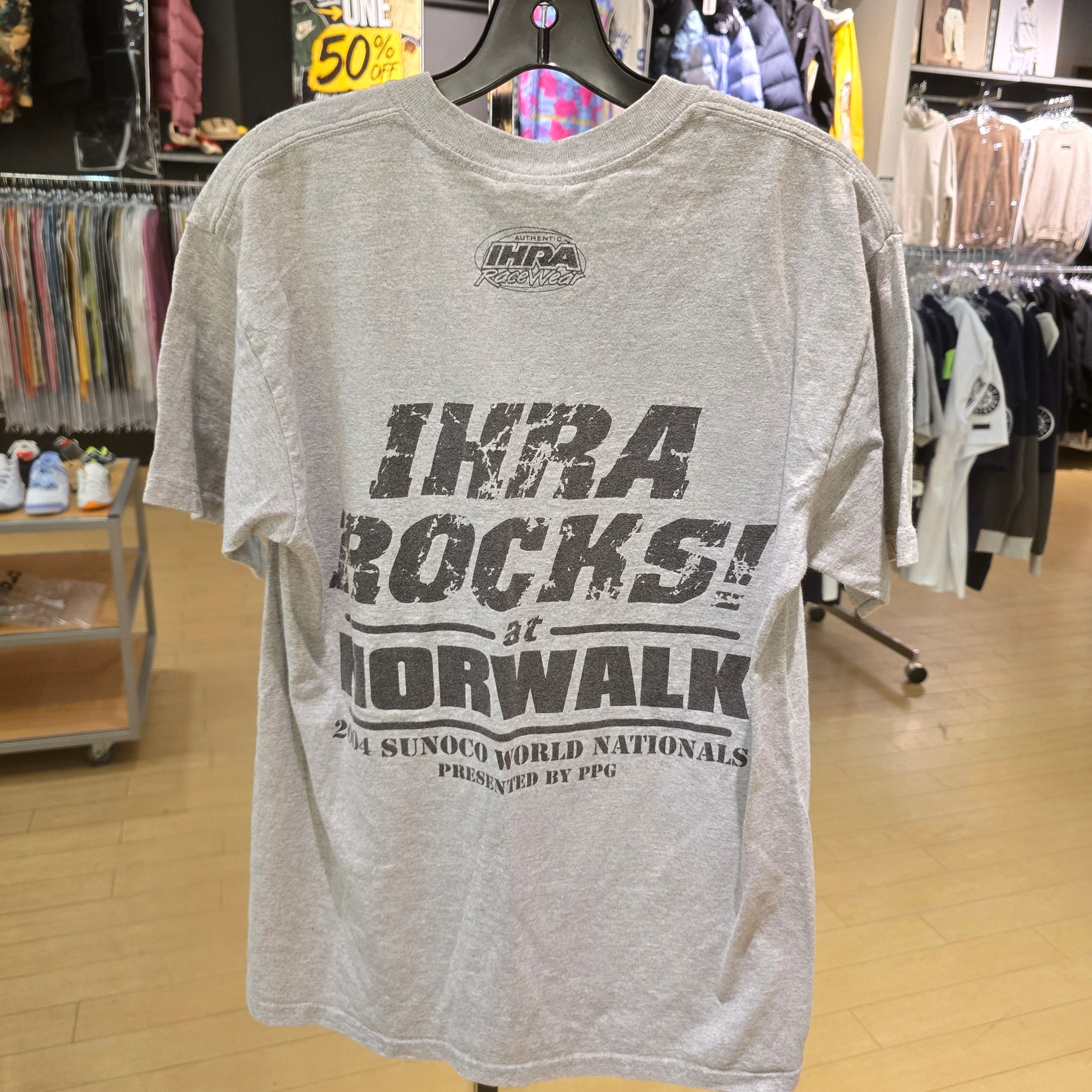2004 Dragster Nationals Hooters Racing Tee Grey Size Medium