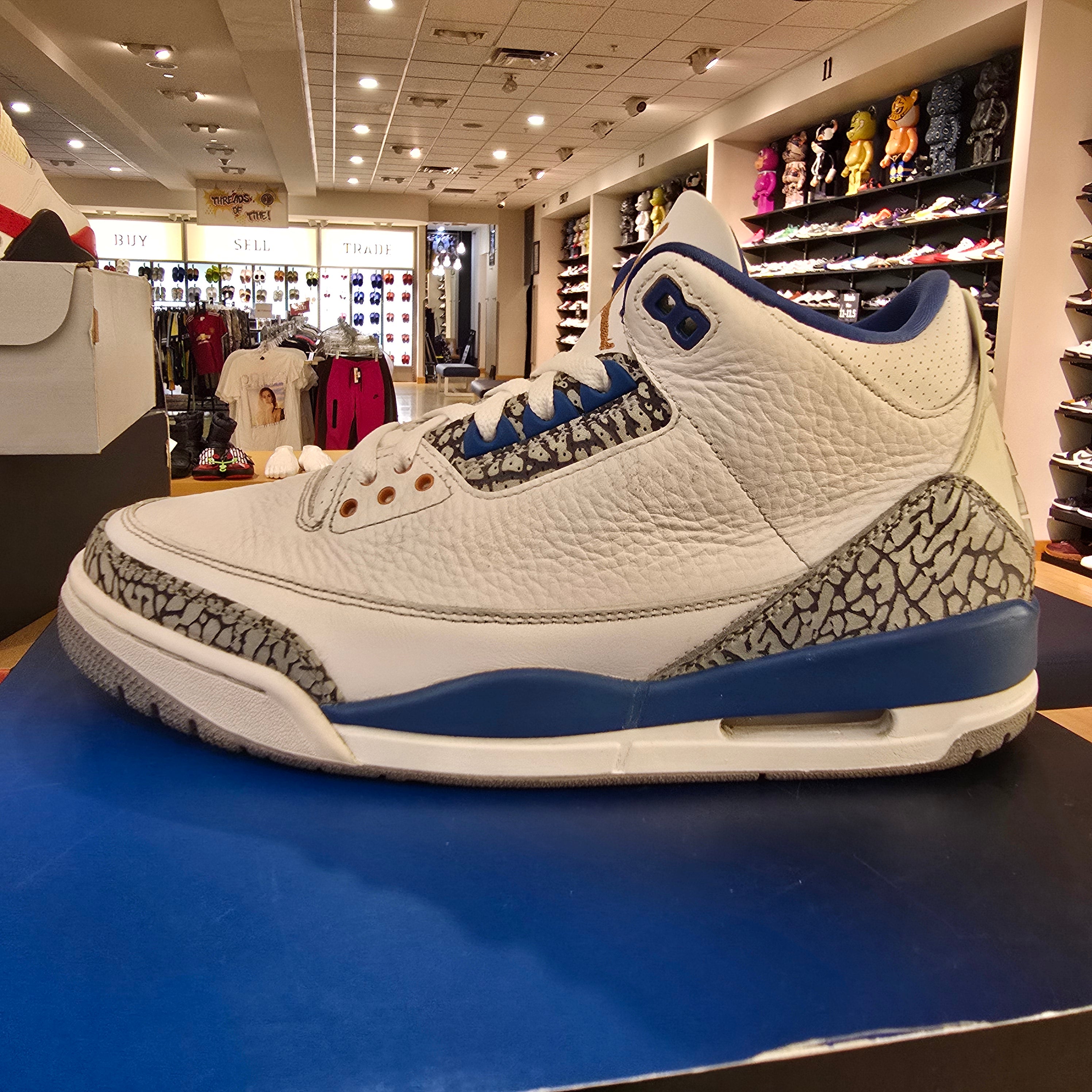 Jordan 3 Retro Wizards SZ 9.5 USED