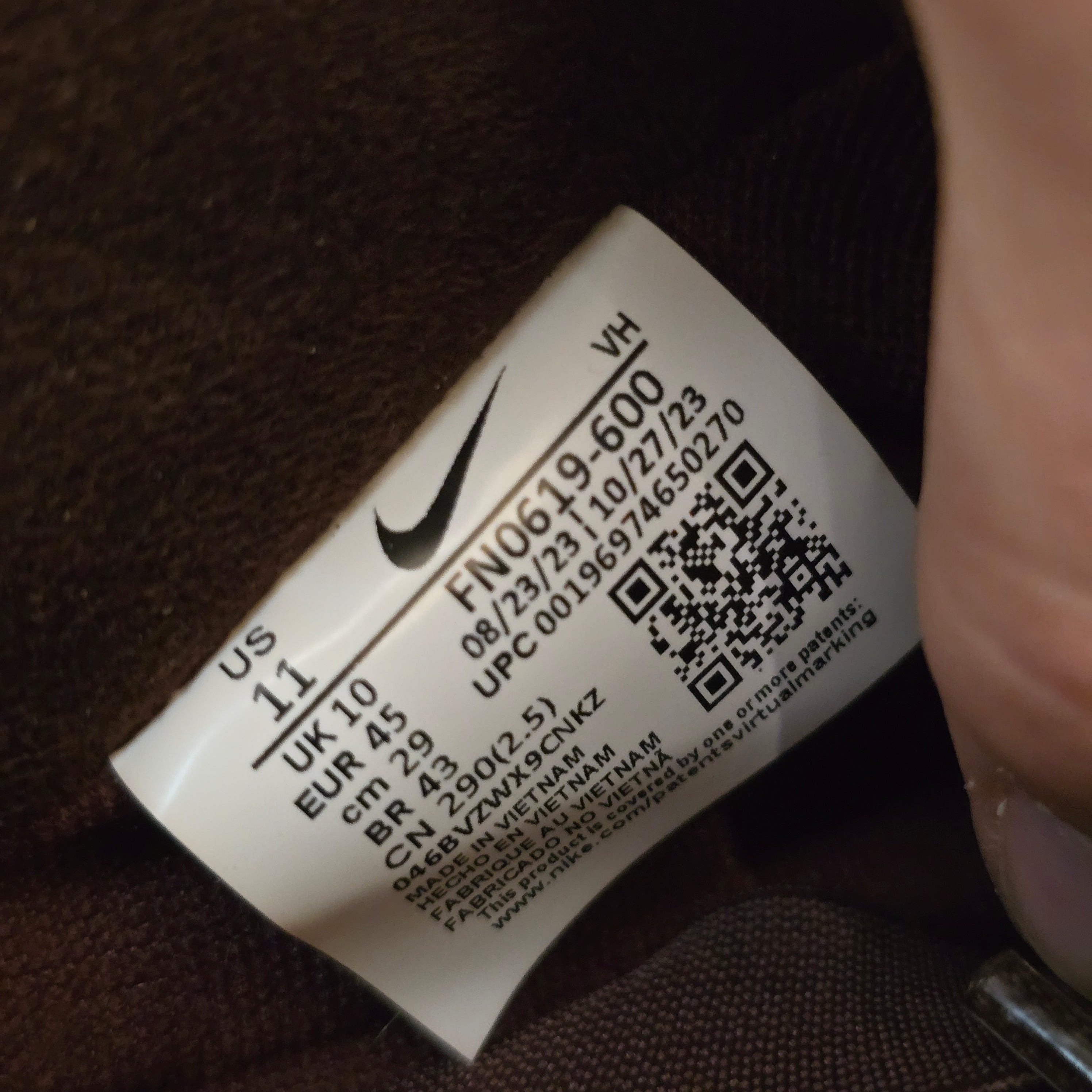 Nike SB Dunk Low City Of Love Burgendy Crush SZ 11 Worn 1X