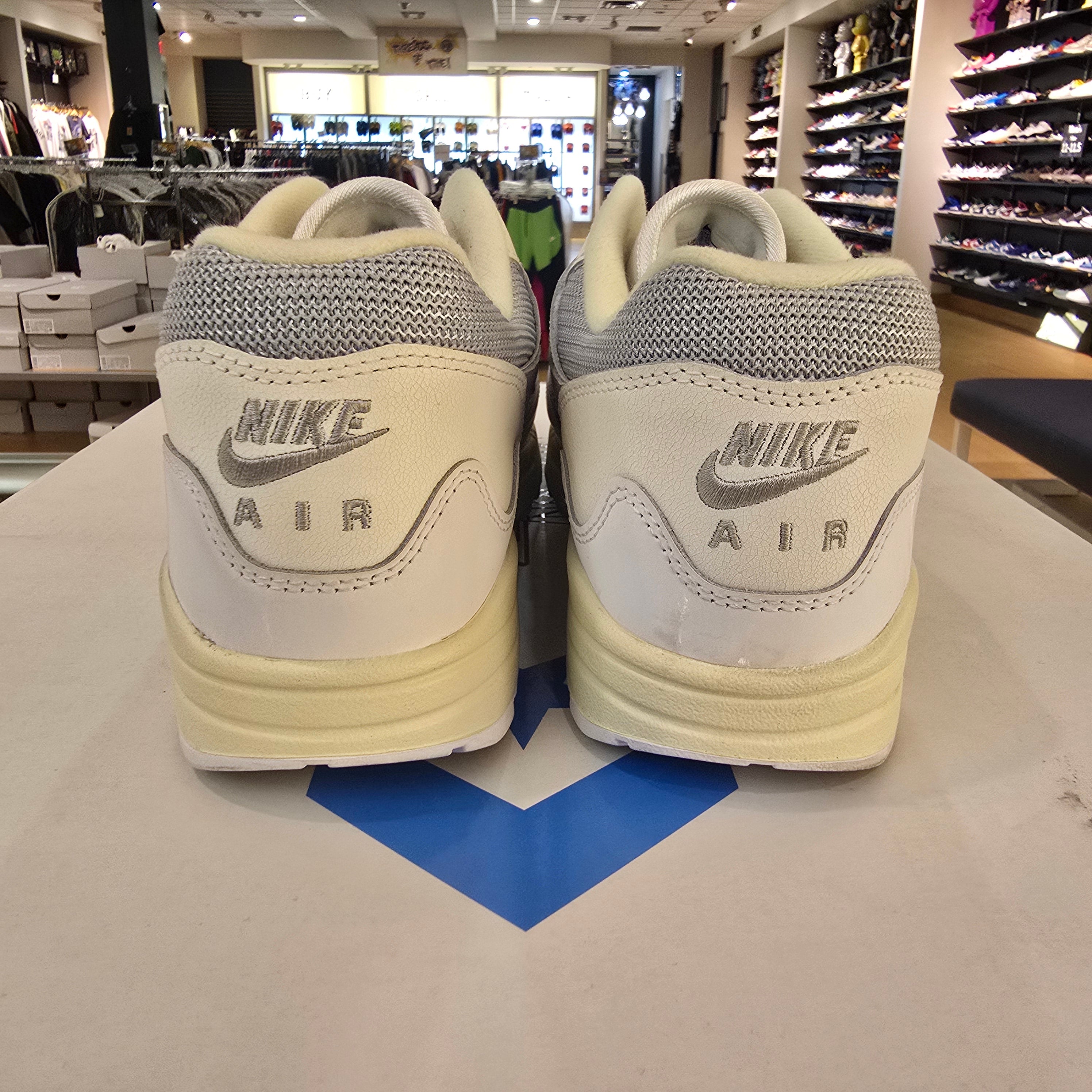 Nike Air Max 1 Patta Waves White SZ 10 USED NO BOX