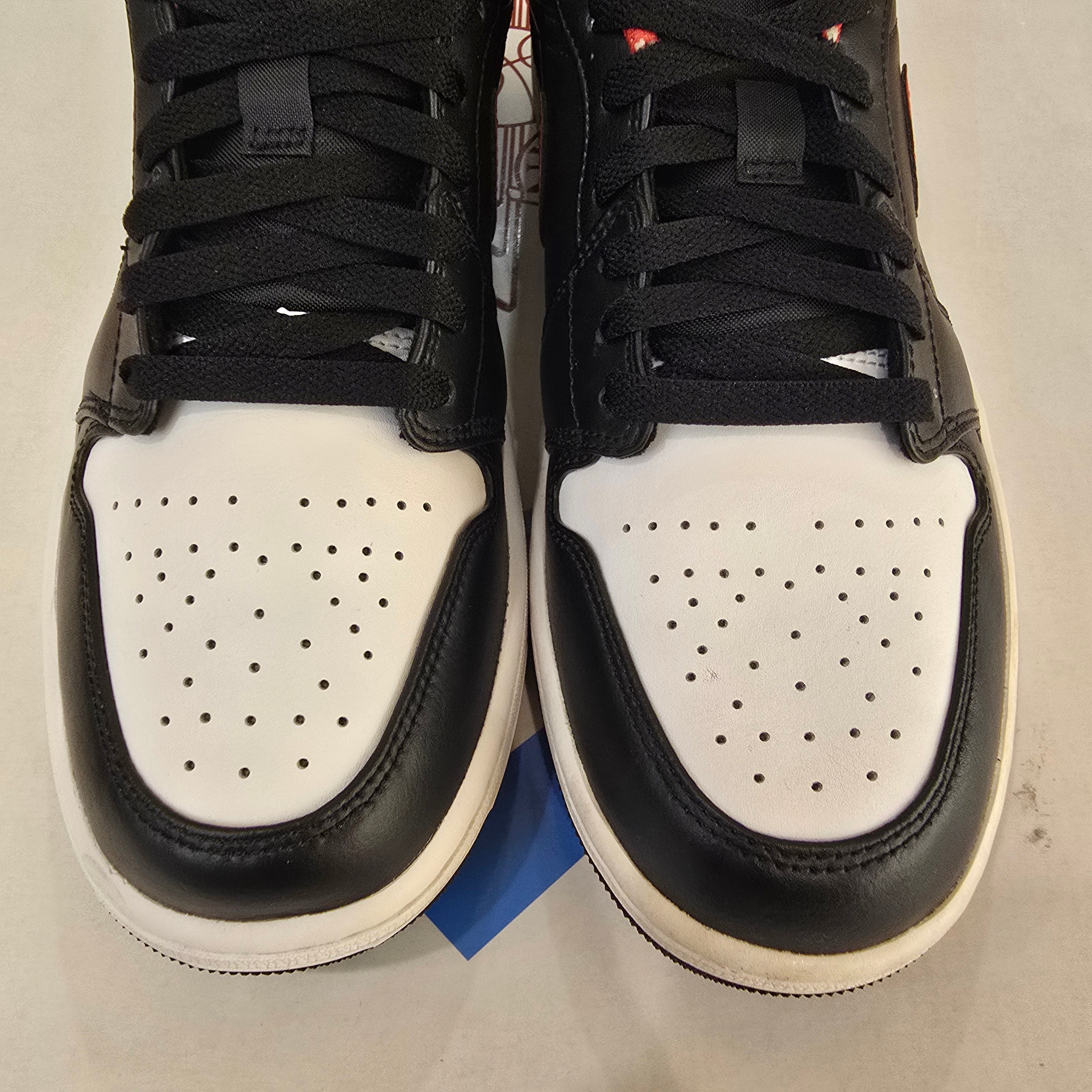 Jordan 1 Low White Toe SZ 10 YELLOWED