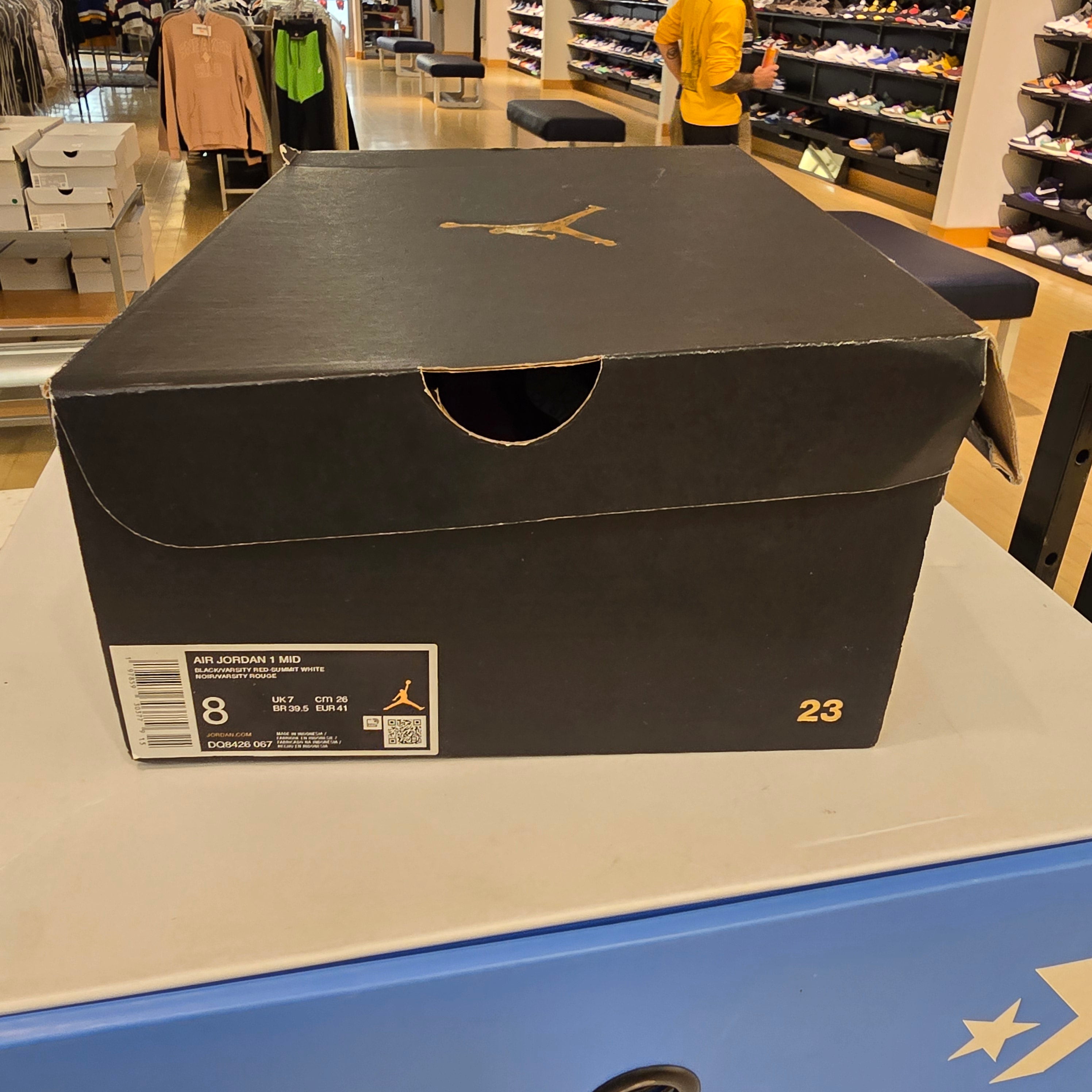 Jordan 1 Mid Bred Twist SZ 8 USED