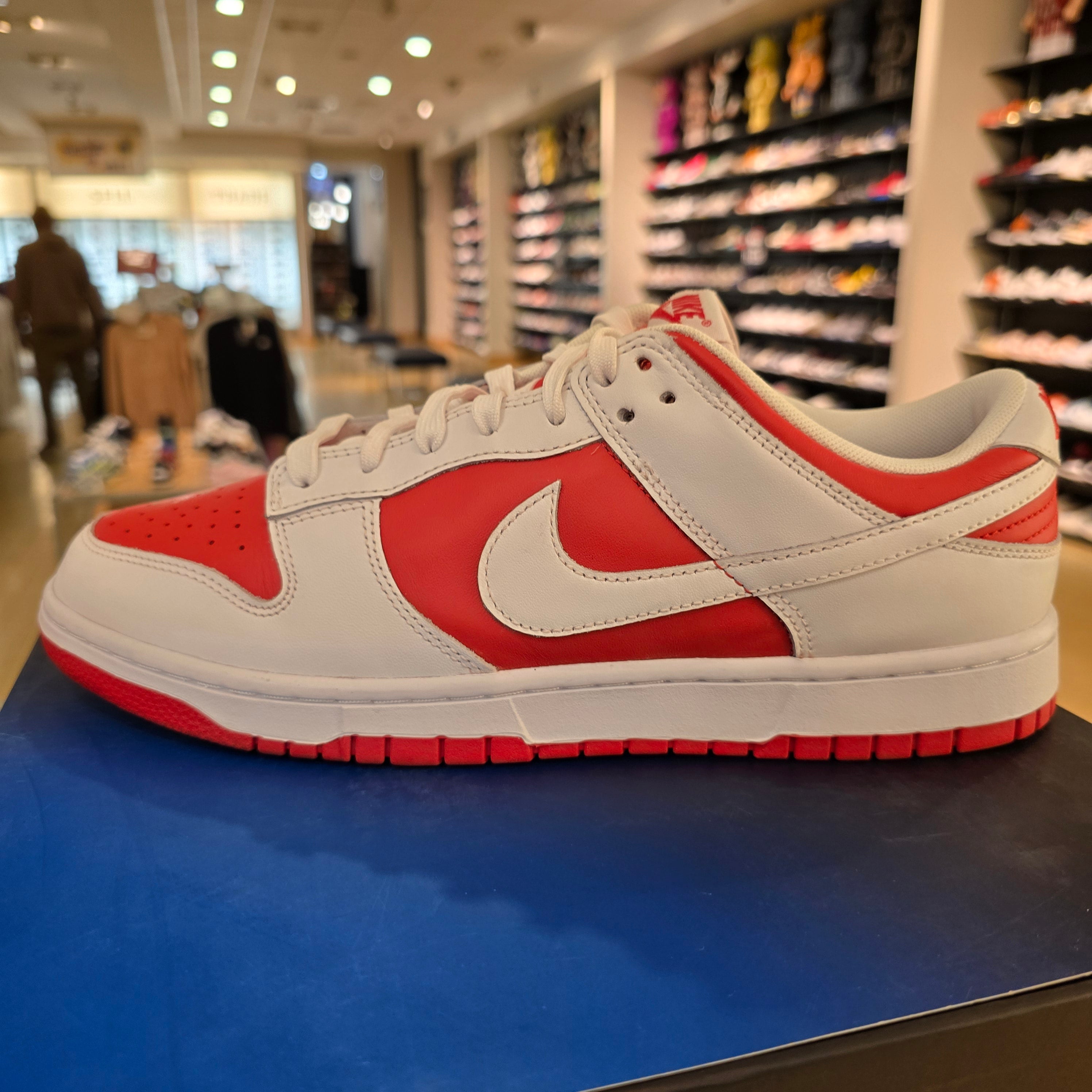 Nike Dunk Low Championship Red SZ 12 USED
