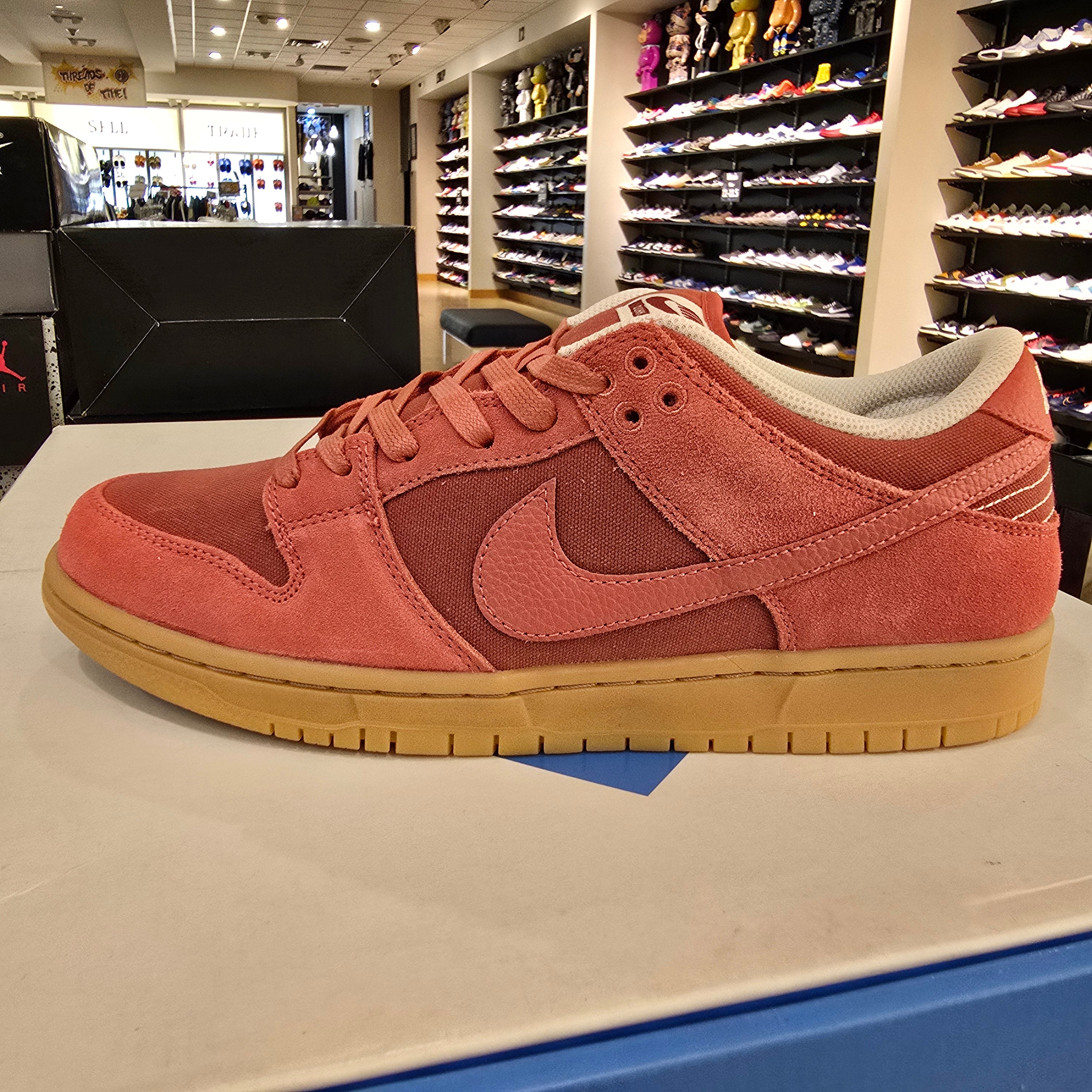 Nike SB Dunk Low Adobe SZ 10