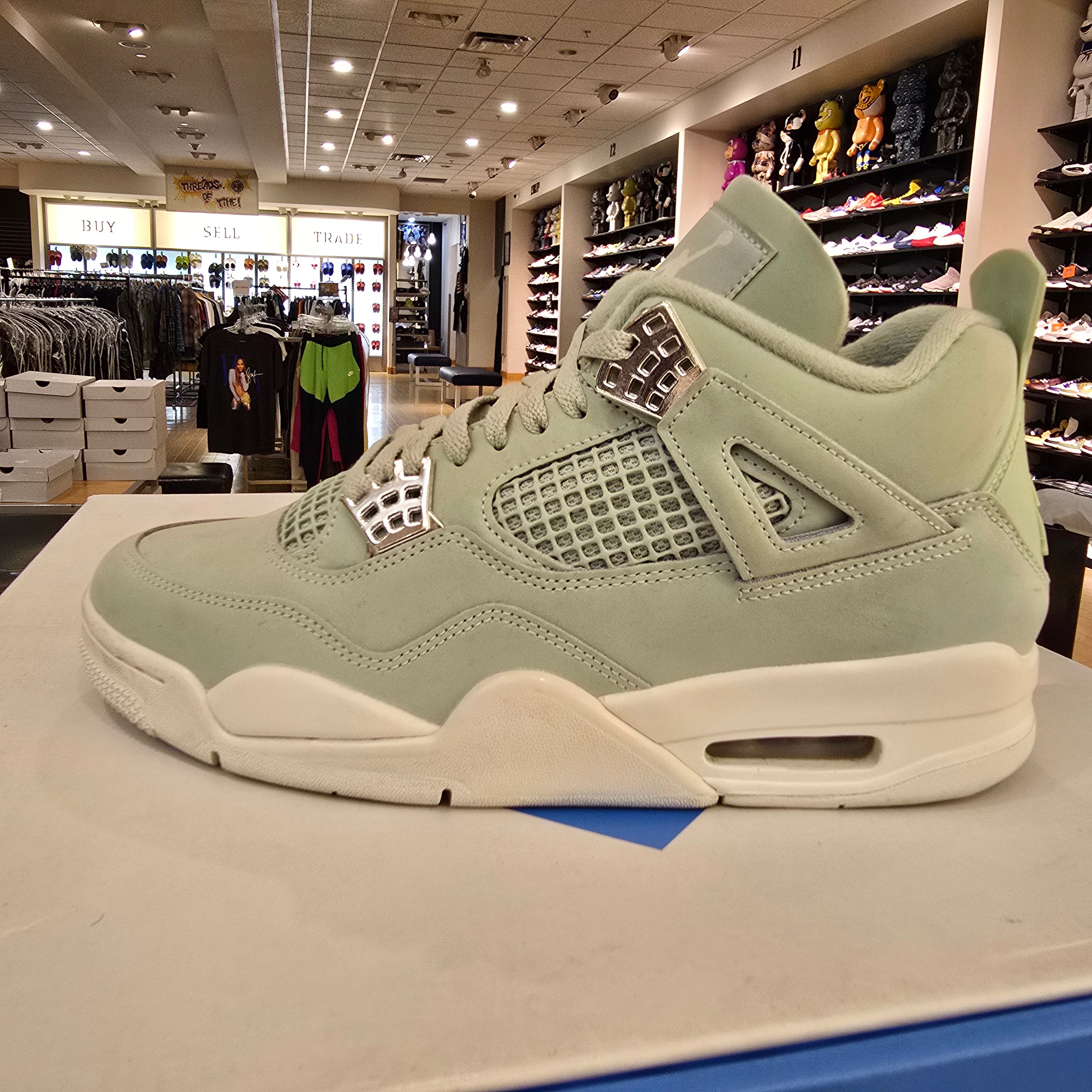 Jordan 4 Retro Seafoam Sail (Women's) SZ 10.5/9M USED