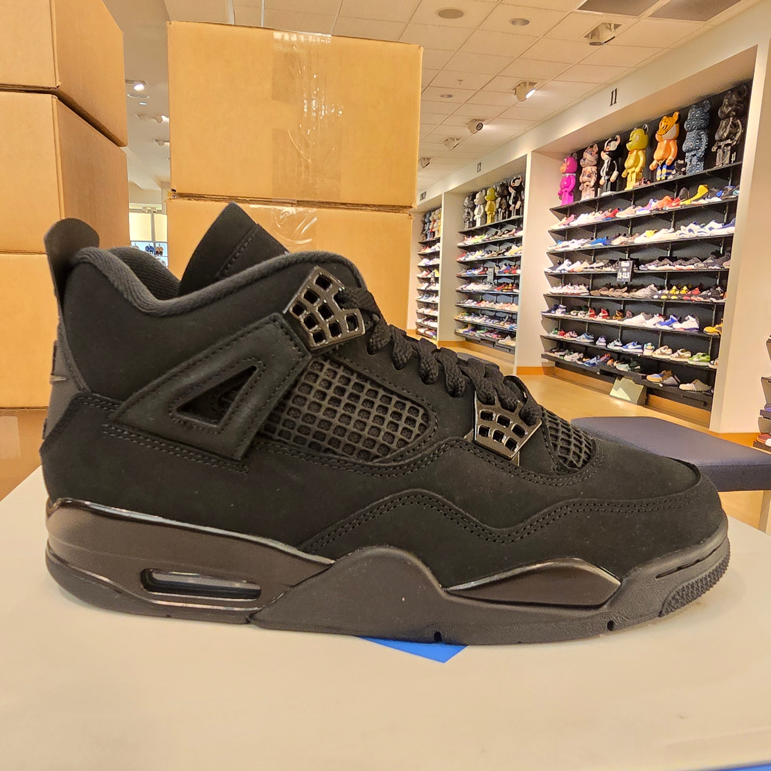 Jordan 4 Retro Black Cat (2025) SZ 9