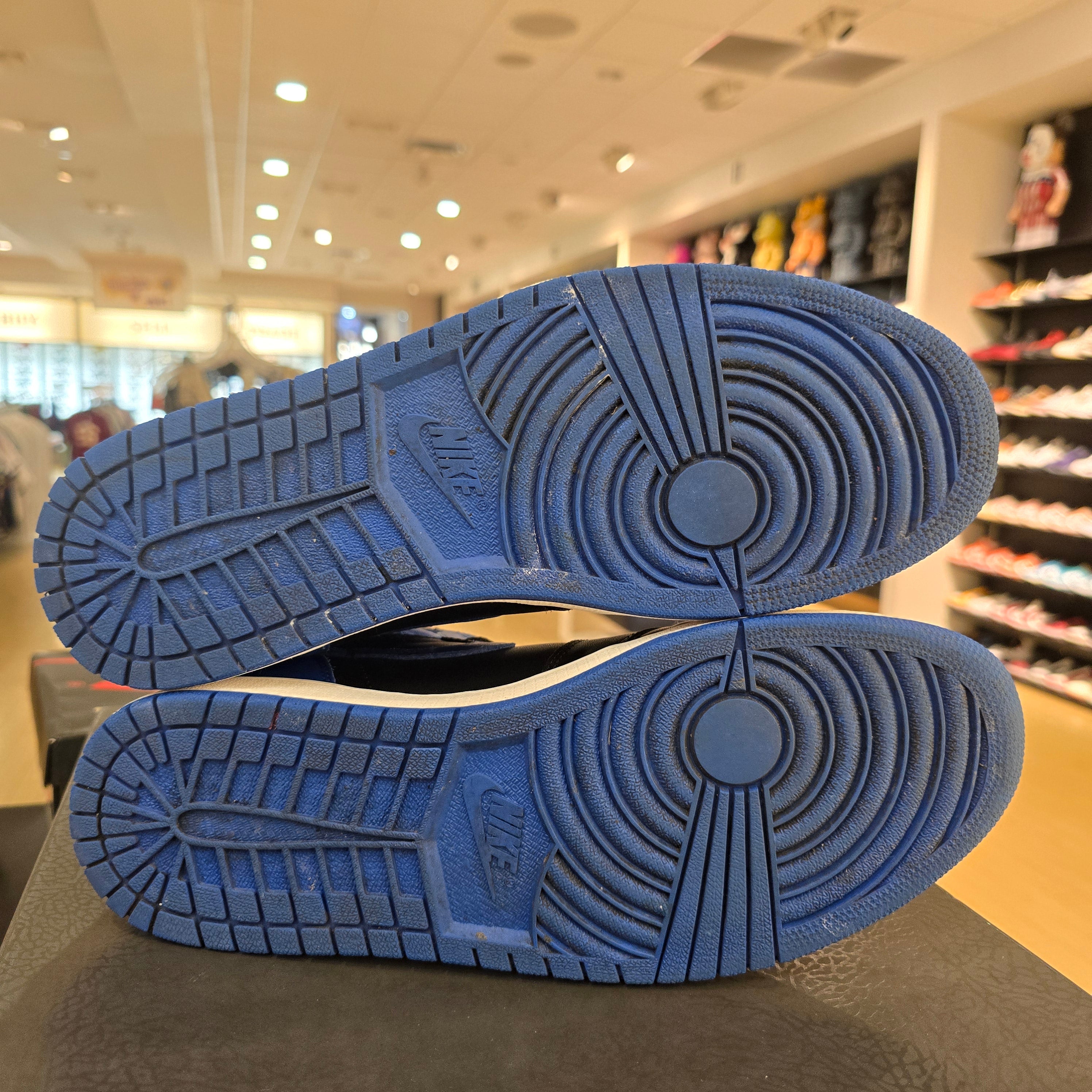 Air Jordan 1 Retro High Royal 2017 SZ 12 USED