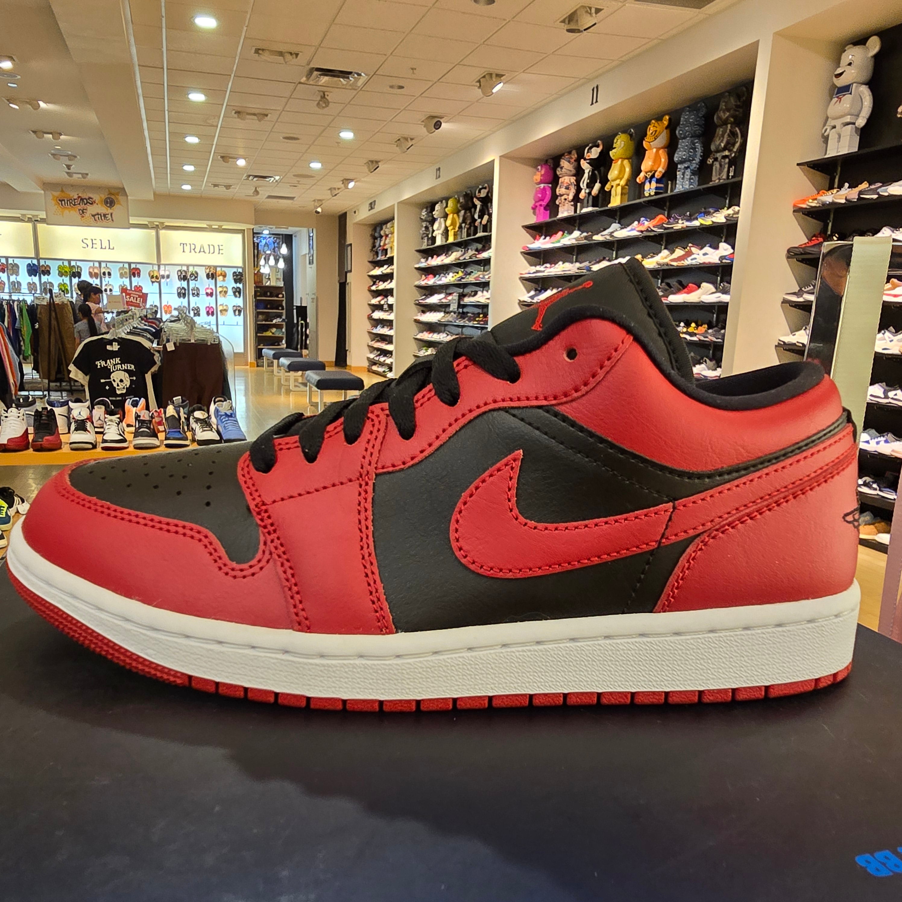 Jordan 1 Low Reverse Bred SZ 8 Missing Lid