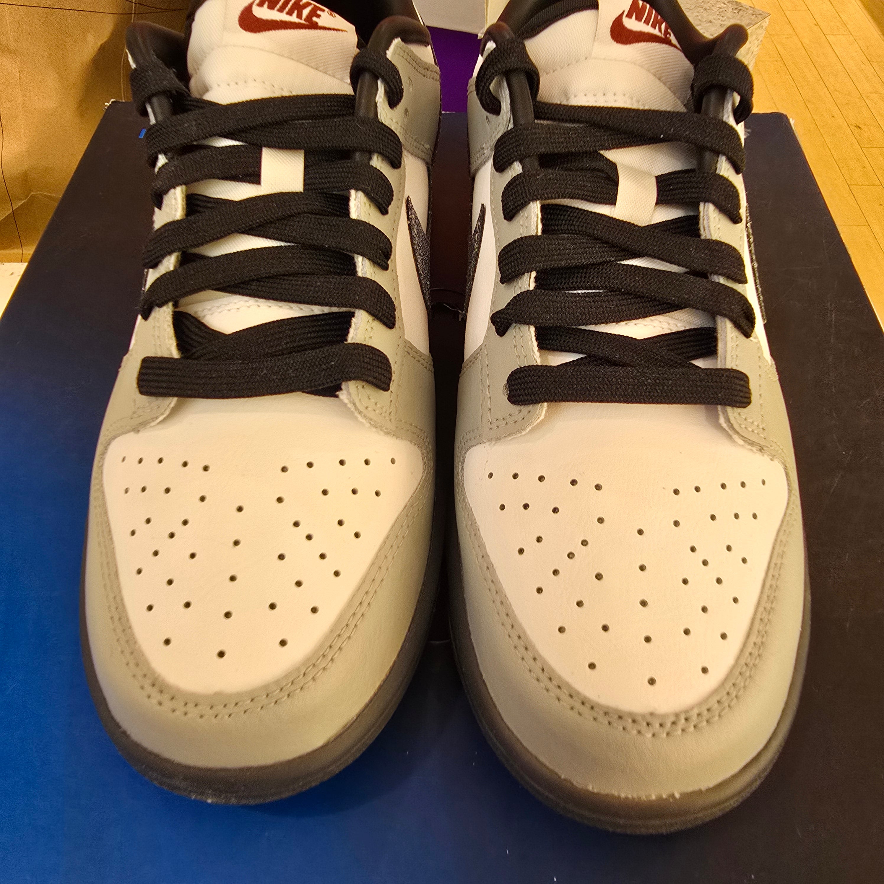 Nike Dunk Low LX Glitter Swoosh White Light Smoke Grey (Women's) SZ 7.5/6M MISSING LID