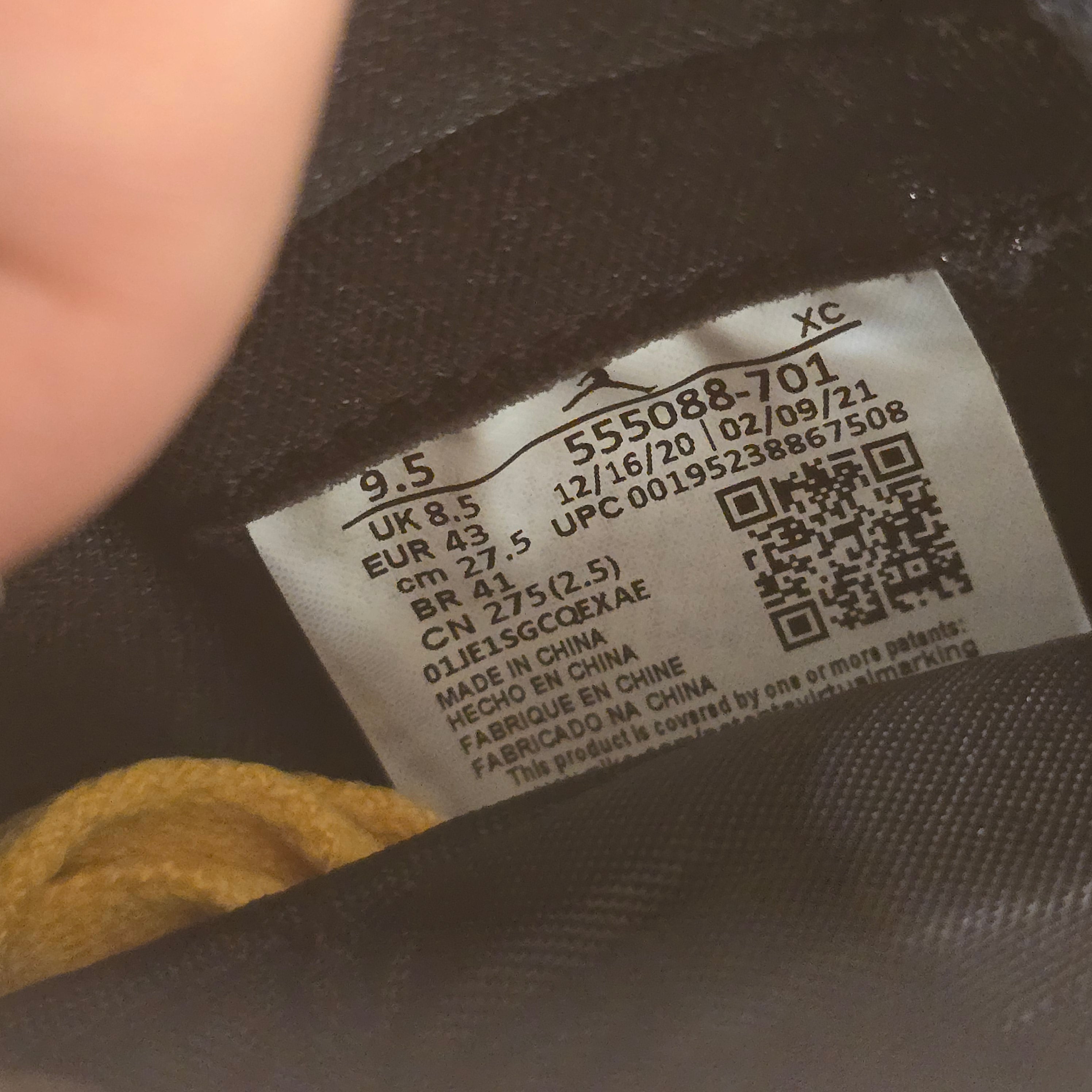 Jordan 1 Retro High Pollen SZ 9.5 USED