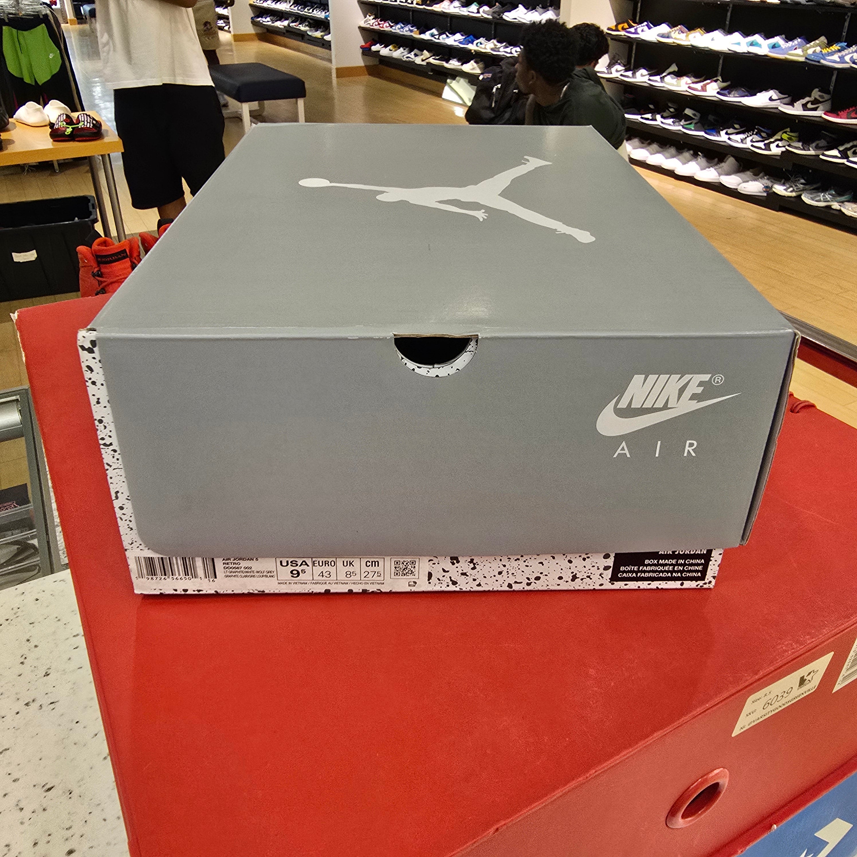Jordan 5 Retro Wolf Grey (2026) SZ 9.5