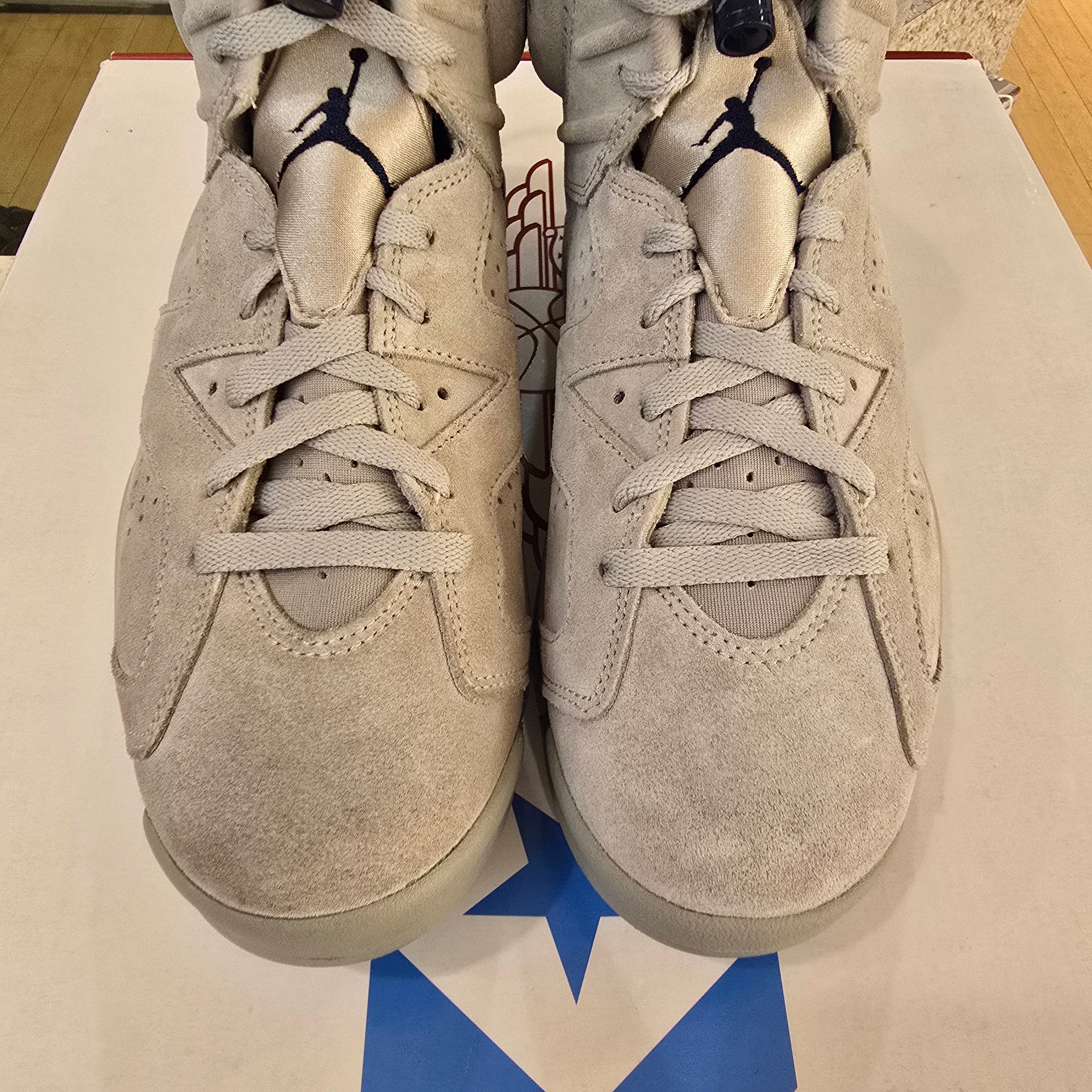 Jordan 6 Retro Georgetown (2022) SZ 8.5 SCUFF
