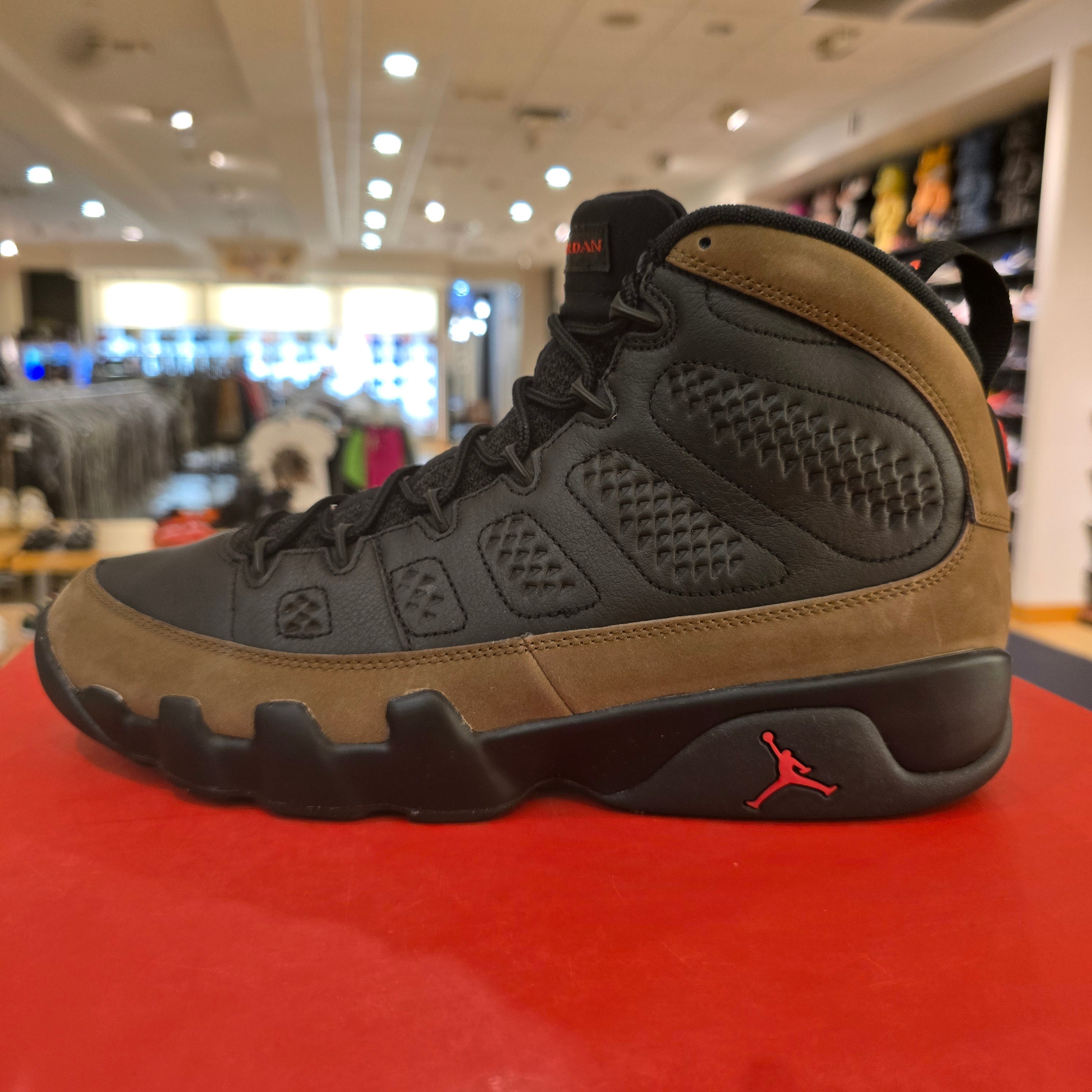 Jordan 9 Retro Olive (2024) SZ 12 USED