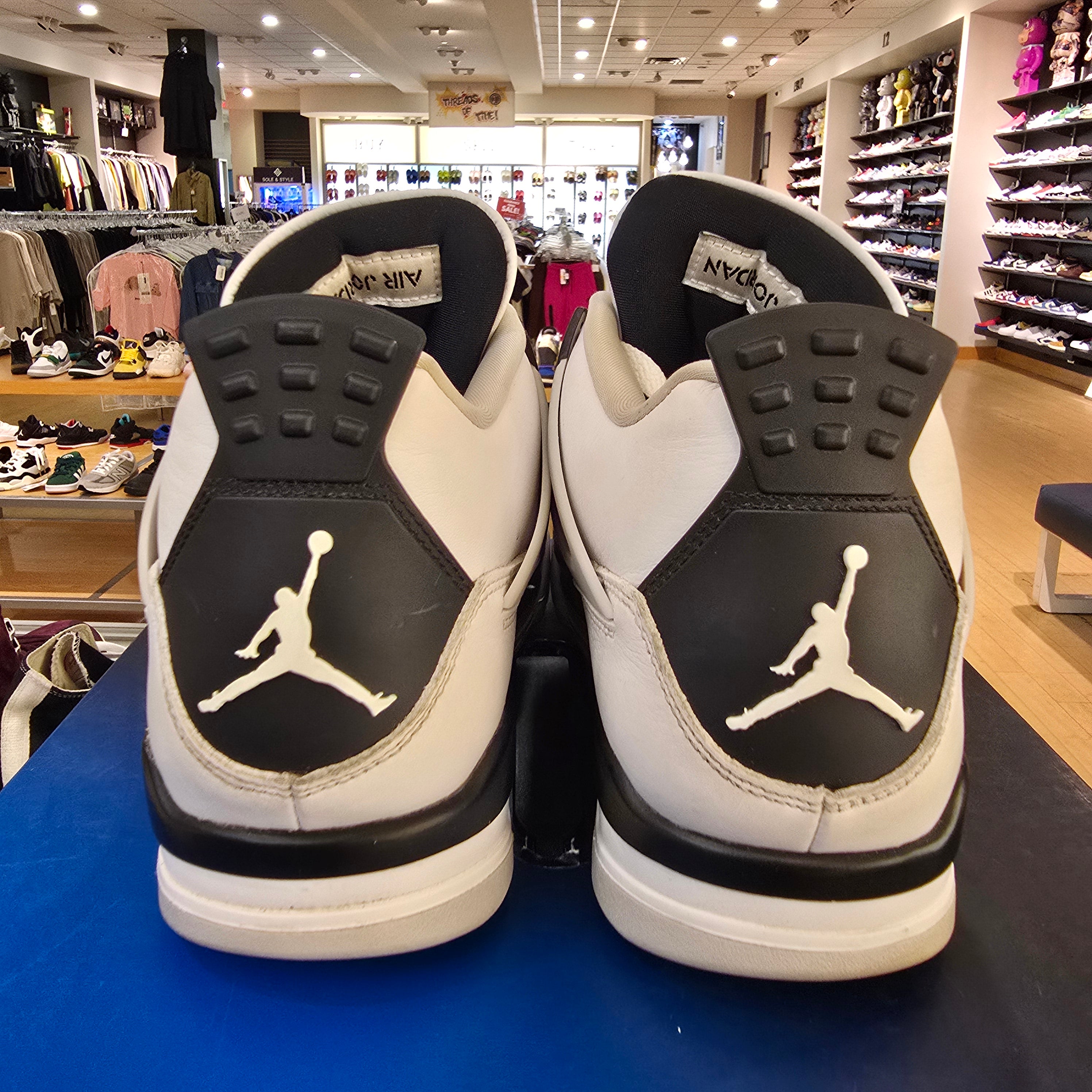 Jordan 4 Retro Military Black SZ 10.5 USED