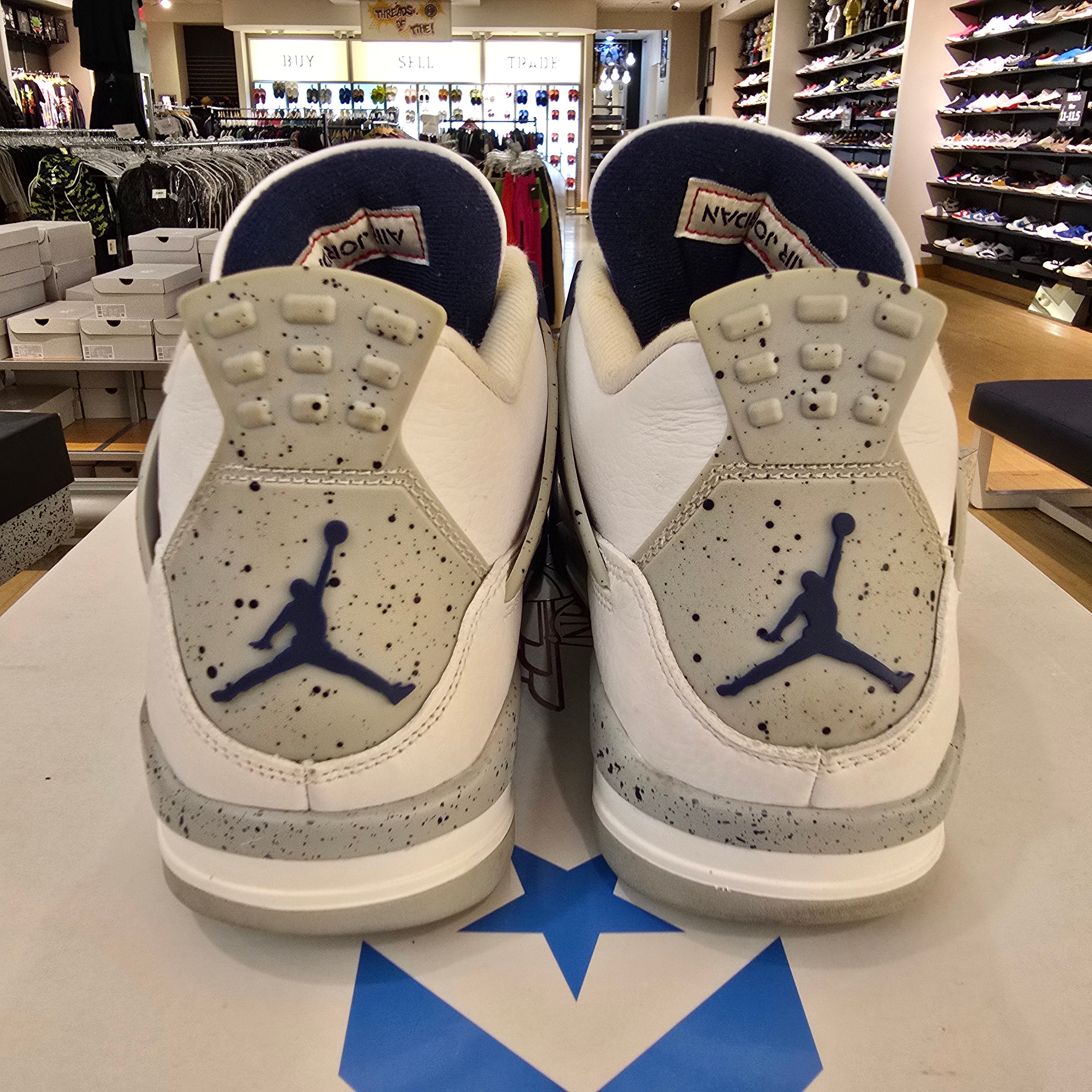 Jordan 4 Retro Midnight Navy SZ 10.5 USED