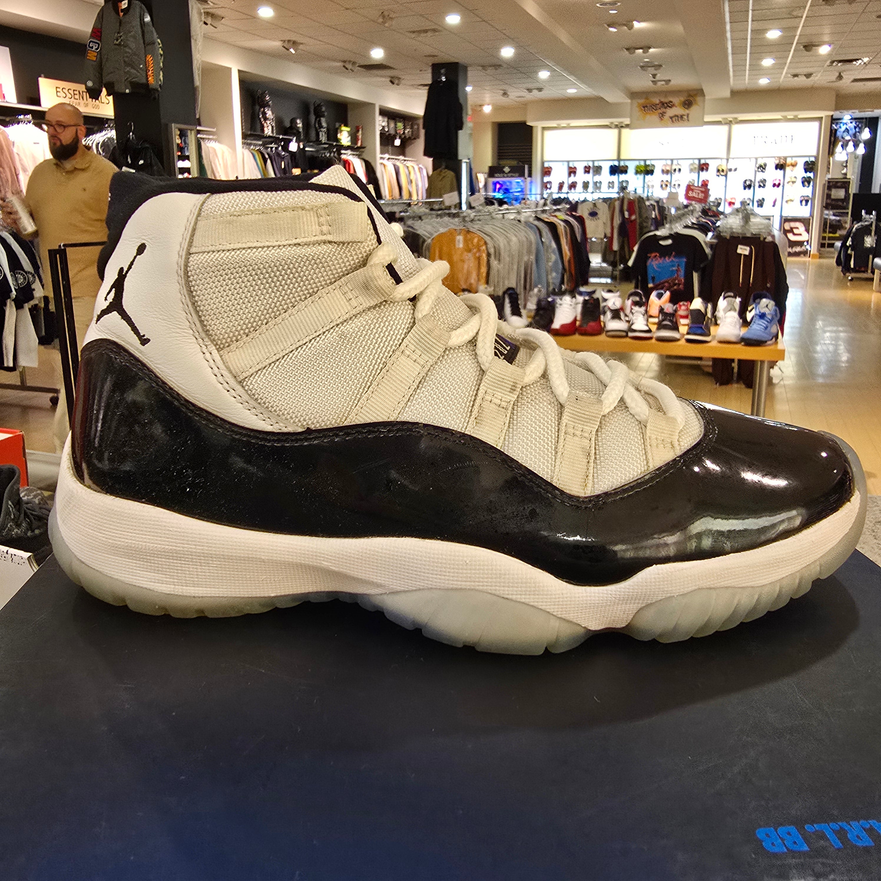Jordan 11 Retro Concord (2018) SZ 8.5 USED NO BOX