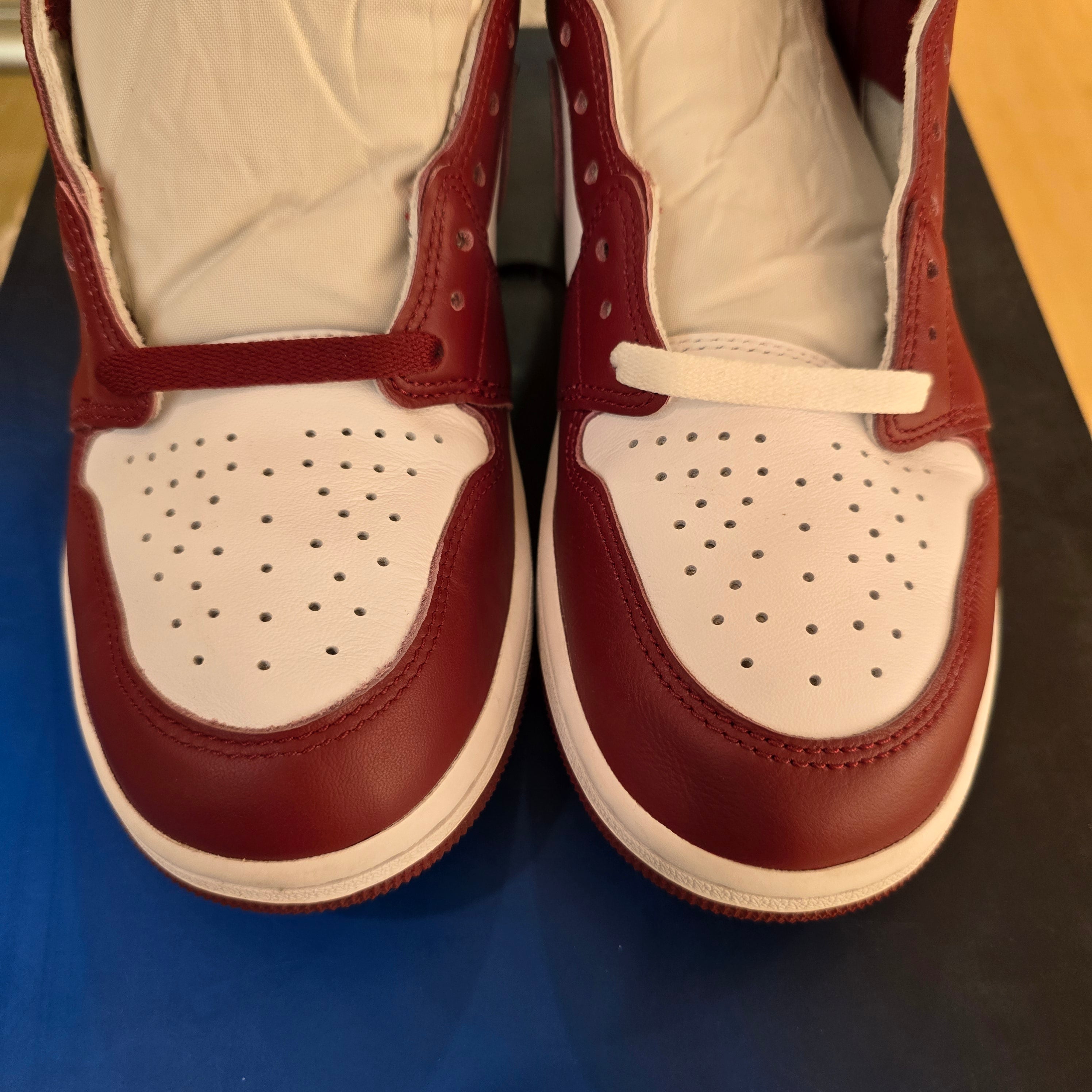 Jordan 1 Retro High OG Artisanal Team Red SZ 9.5 USED