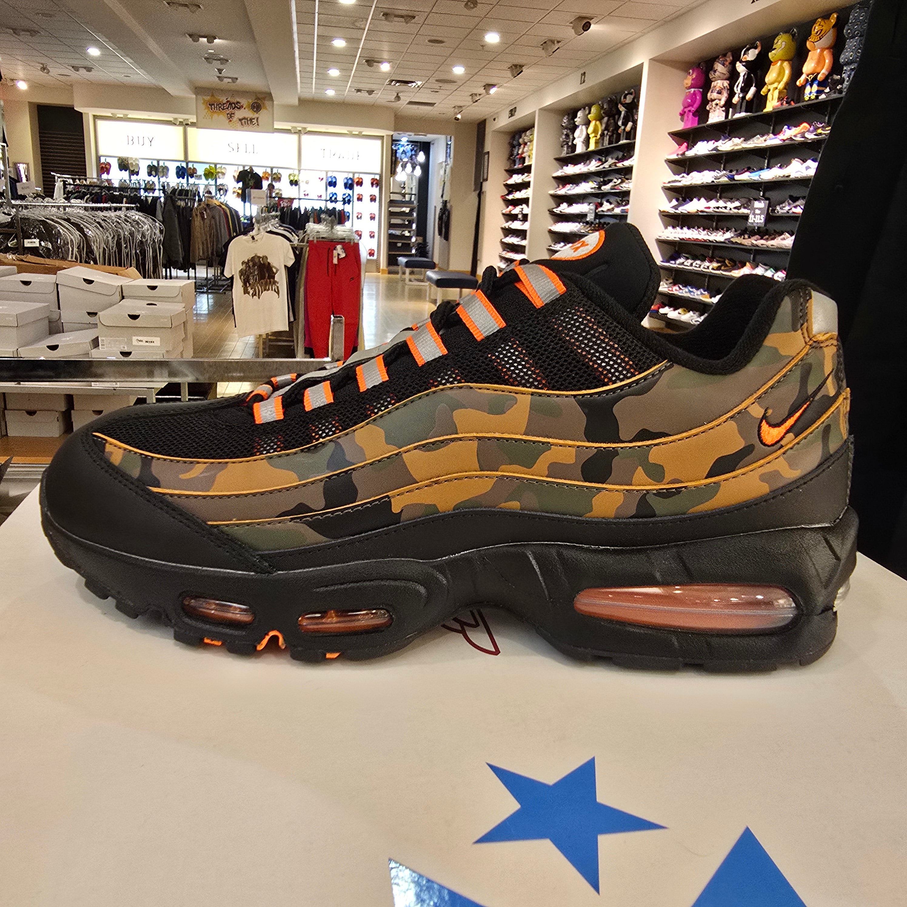 Nike Air Max 95 Safety Orange Camo SZ 10.5