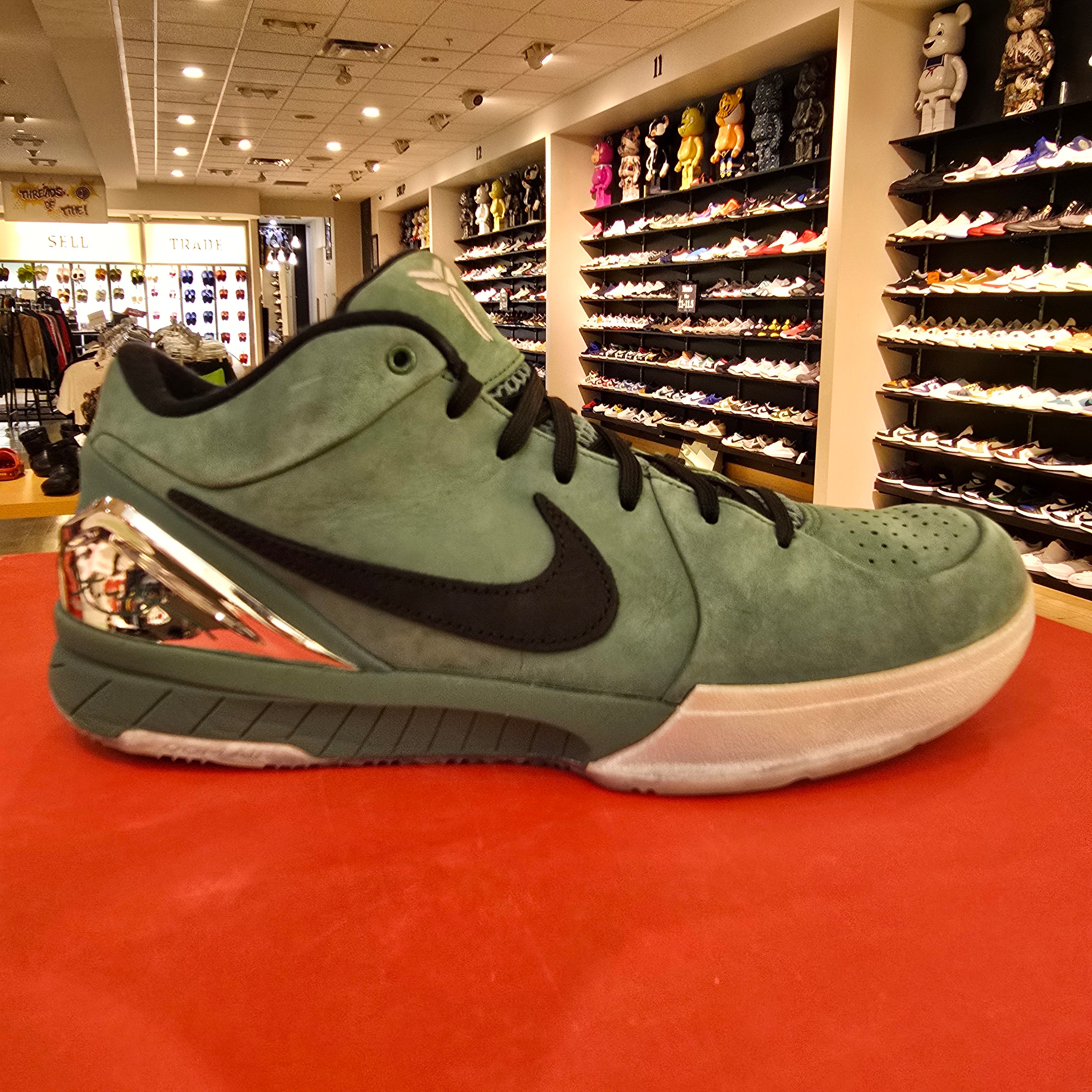 Nike Kobe 4 Protro Girl Dad SZ 11 USED