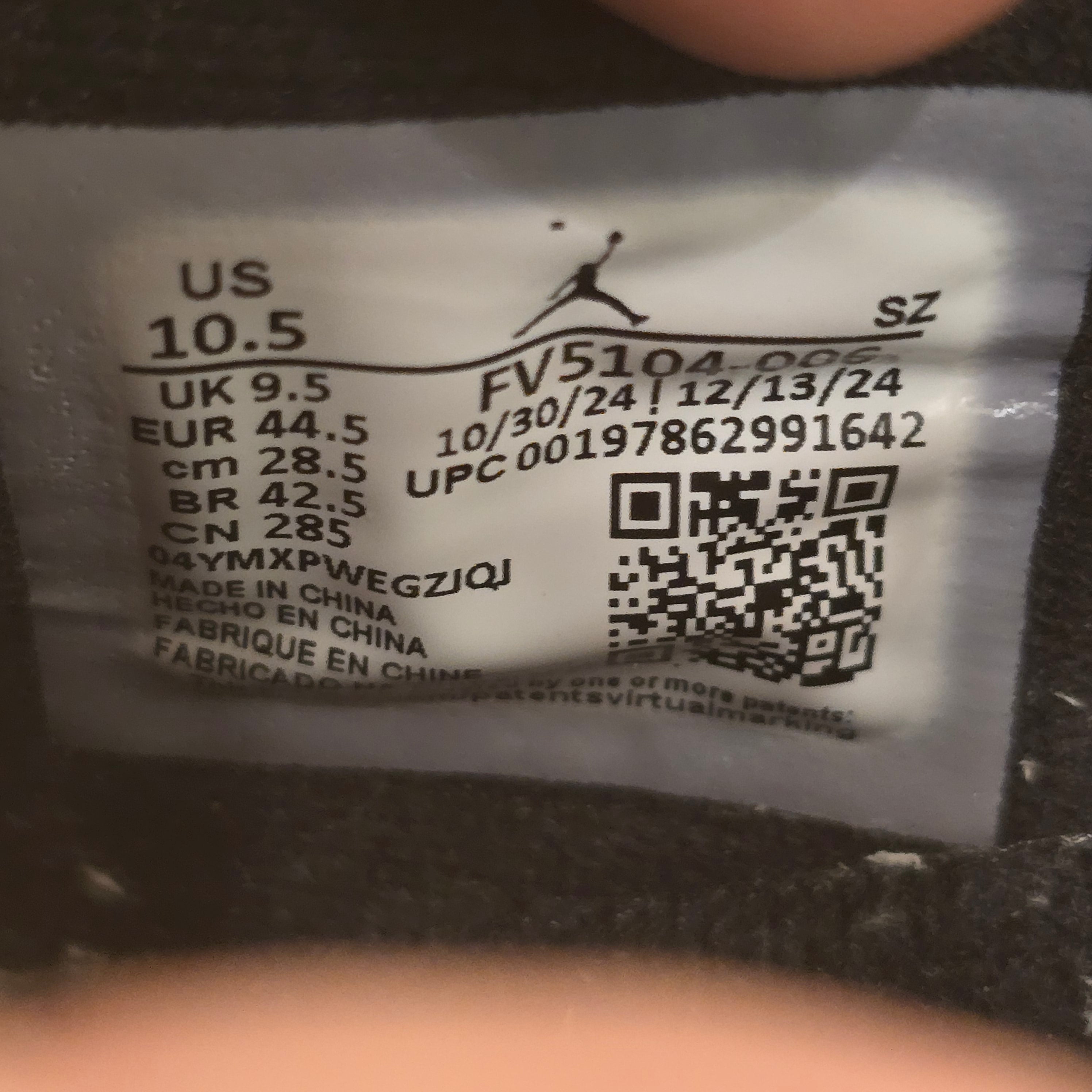 Jordan 11 Retro Low Bred (2025) SZ 10.5 USED
