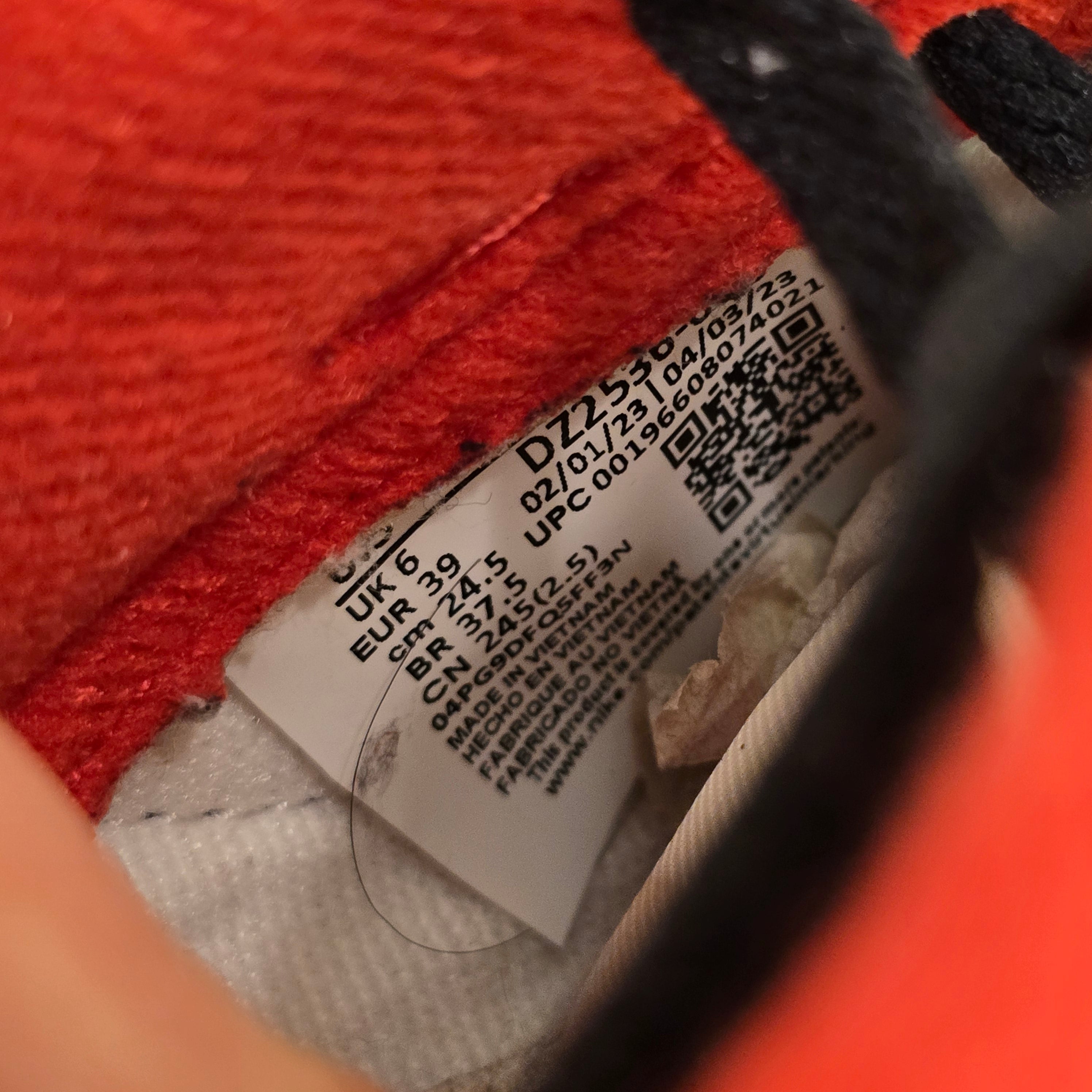 Nike Dunk Low Chicago Split SZ 6.5 USED