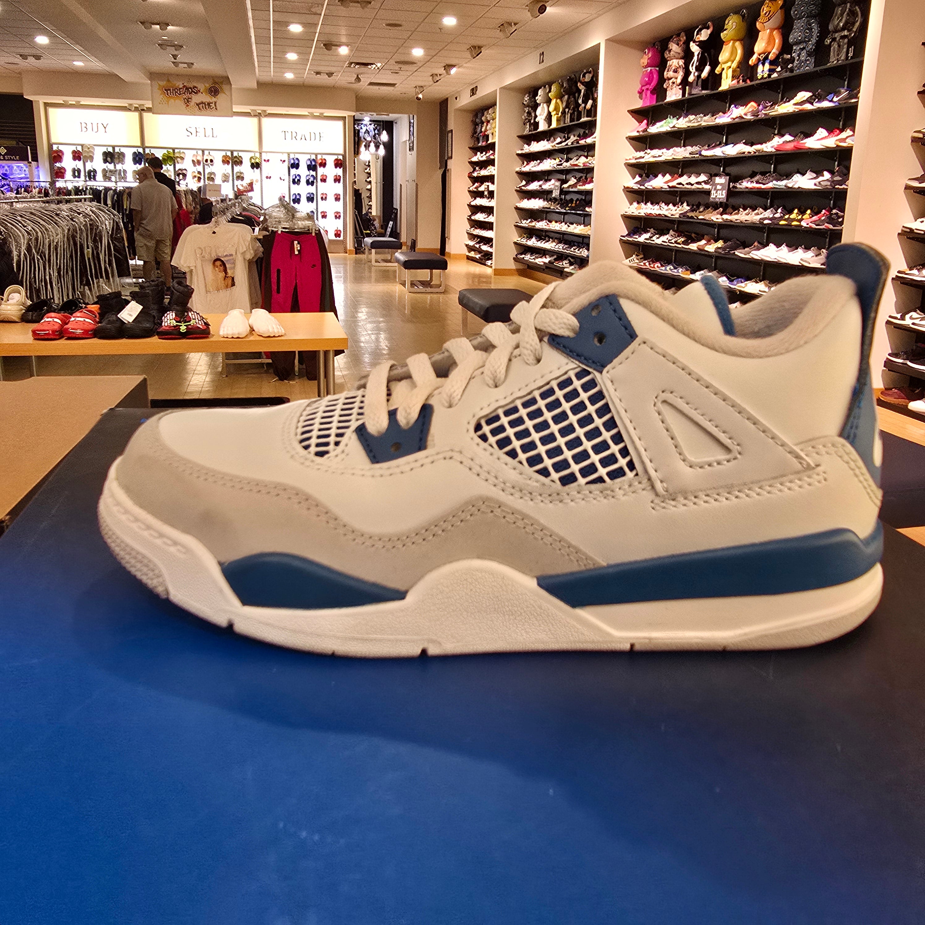 Jordan 4 Retro Military Blue (2024) (PS) SZ 1.5Y USED
