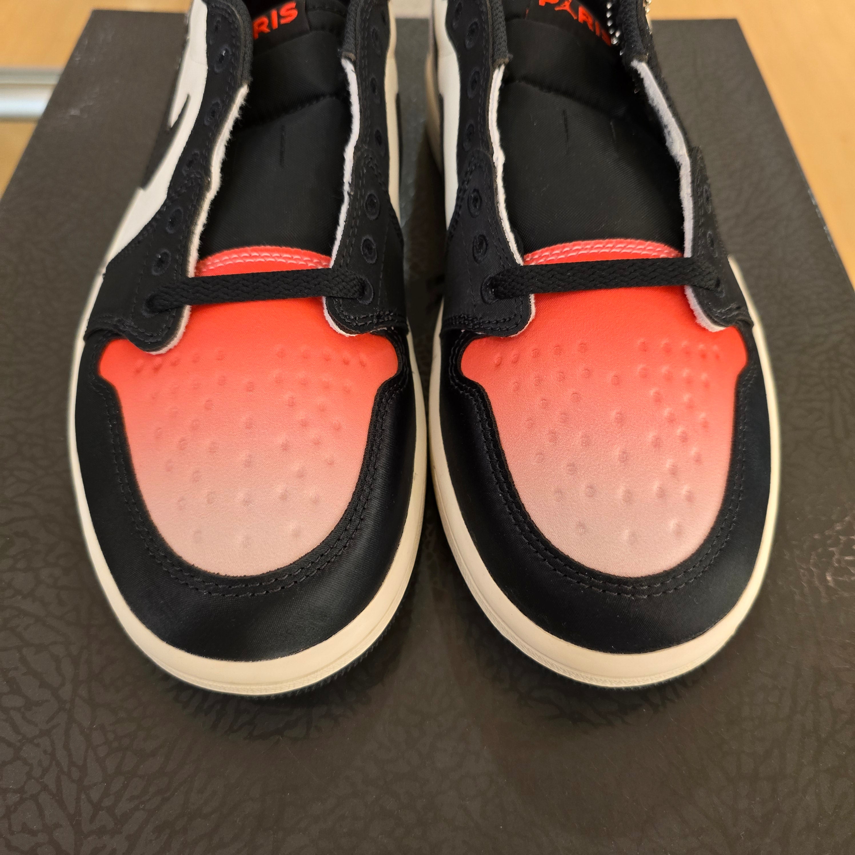 Jordan 1 Retro Low OG PSG Paris Saint-Germain SZ 9.5