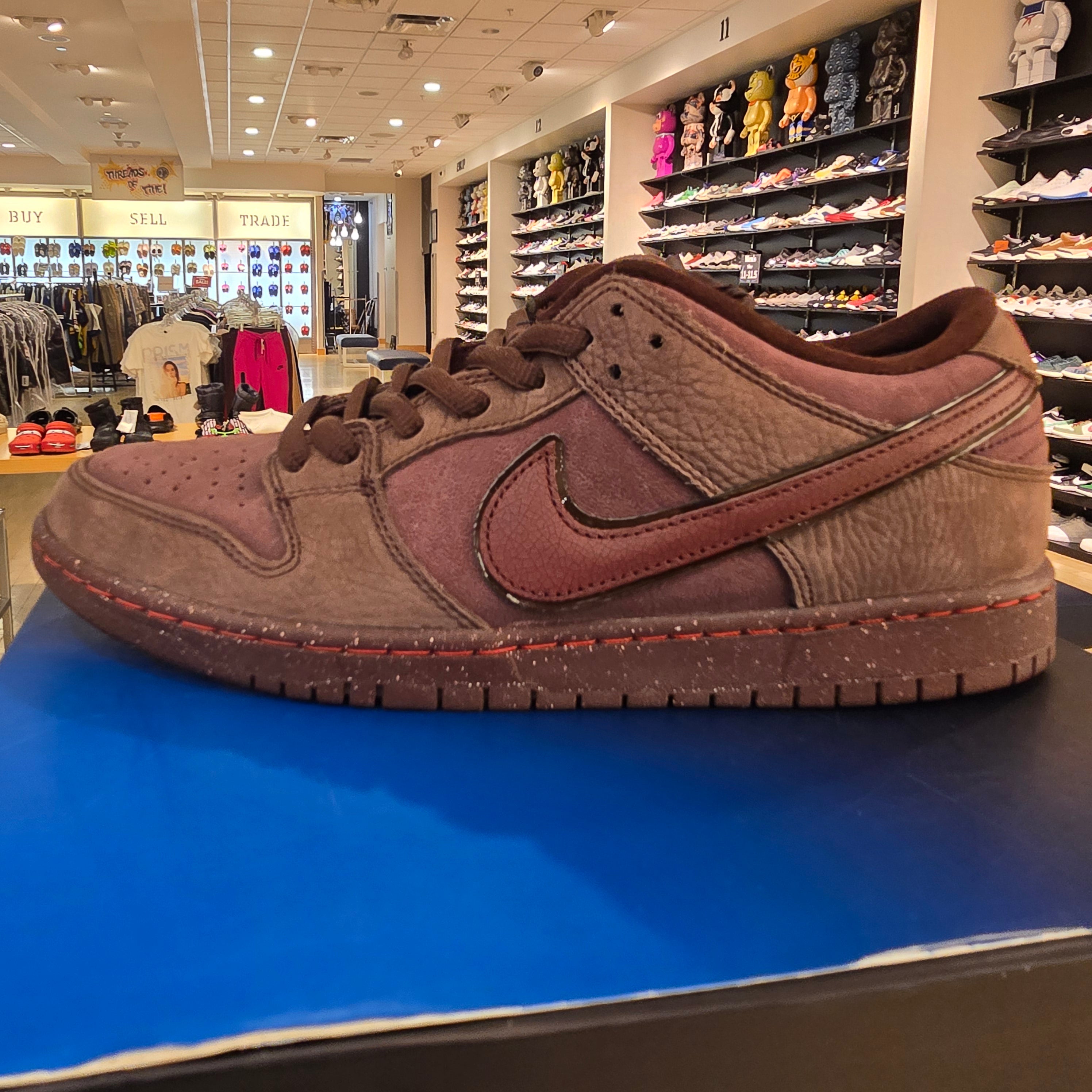 Nike SB Dunk Low City Of Love Burgendy Crush SZ 10.5 USED NO BOX