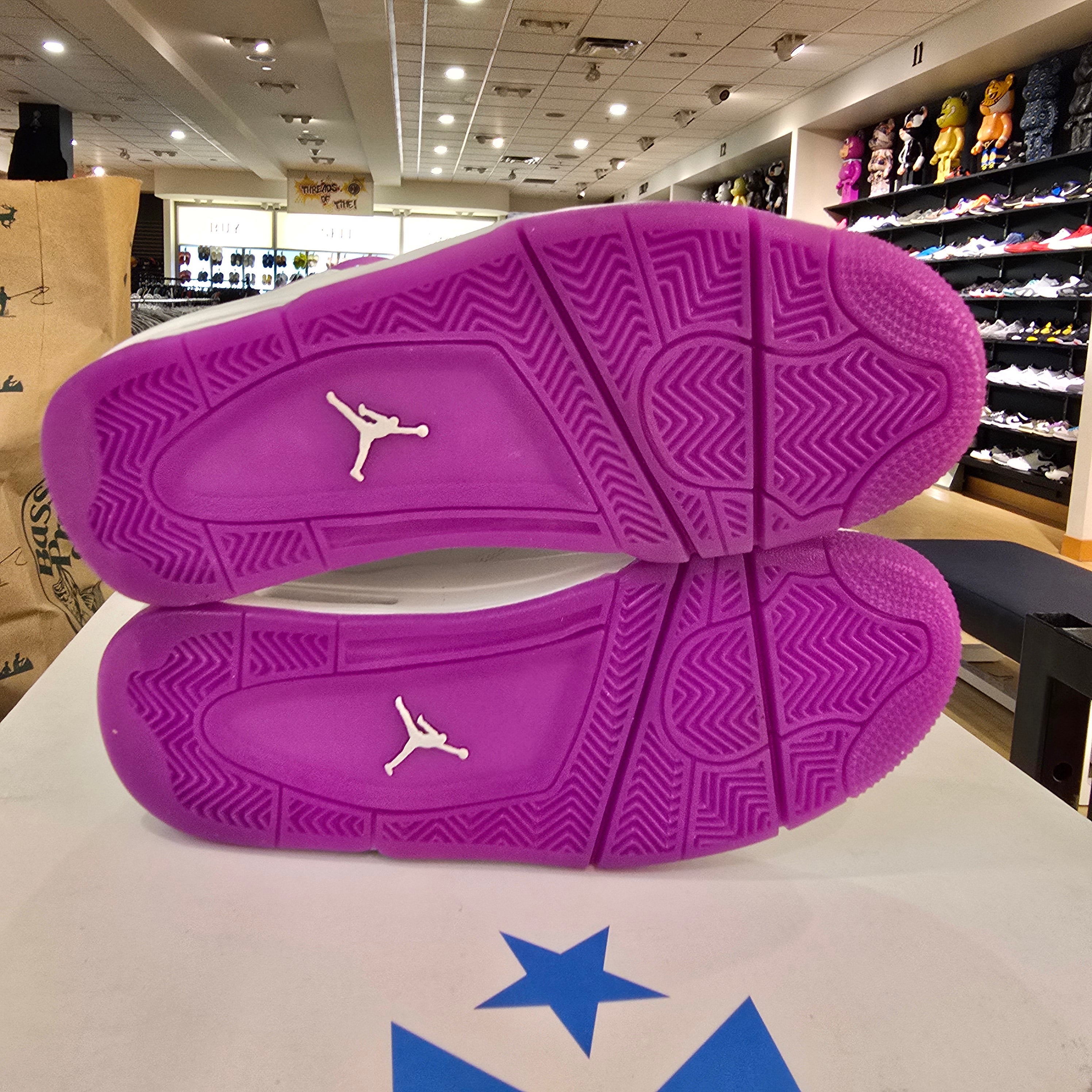 Jordan 4 Retro Hyper Violet (GS) SZ 7Y USED NO BOX