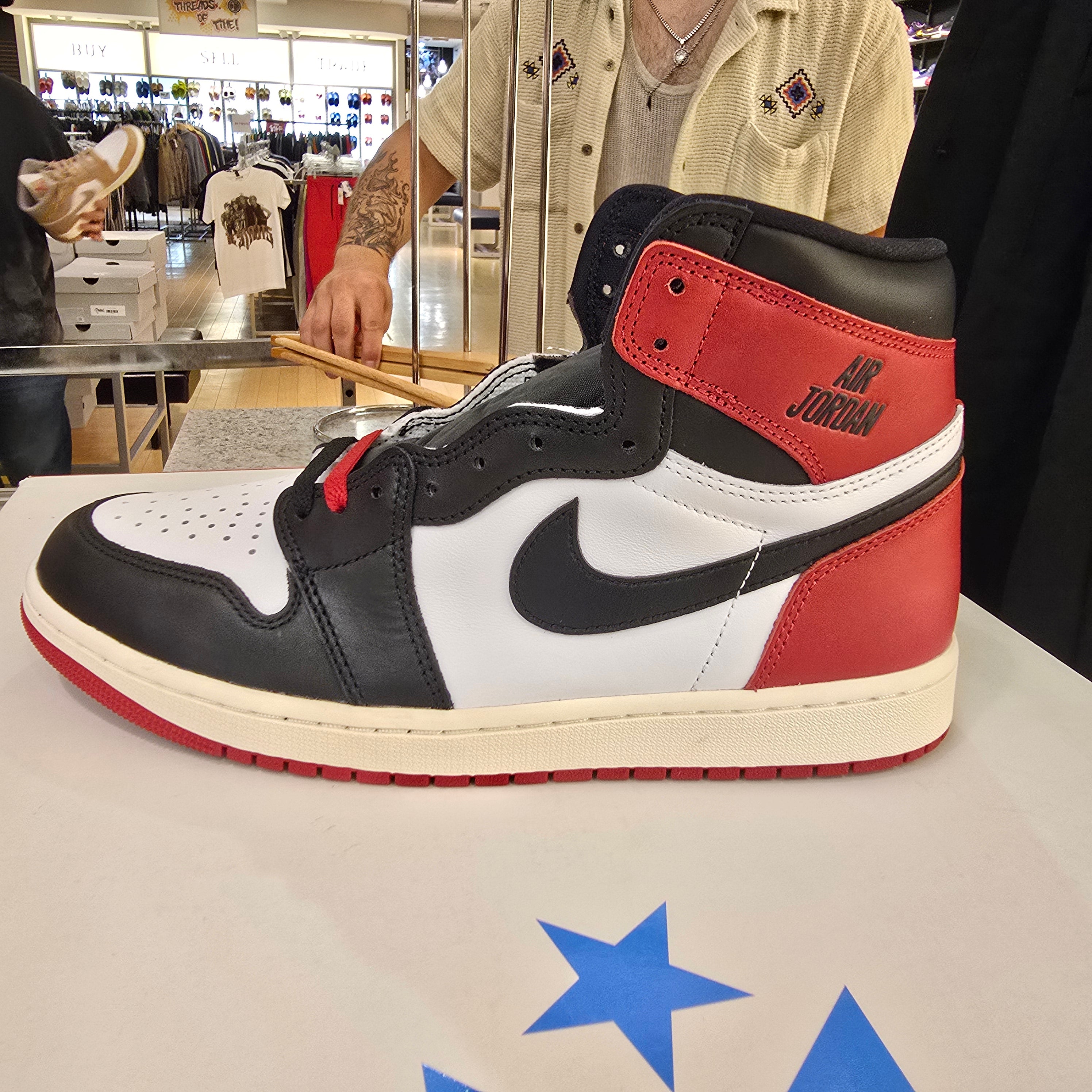 Jordan 1 Retro High OG Black Toe Reimagined SZ 10.5