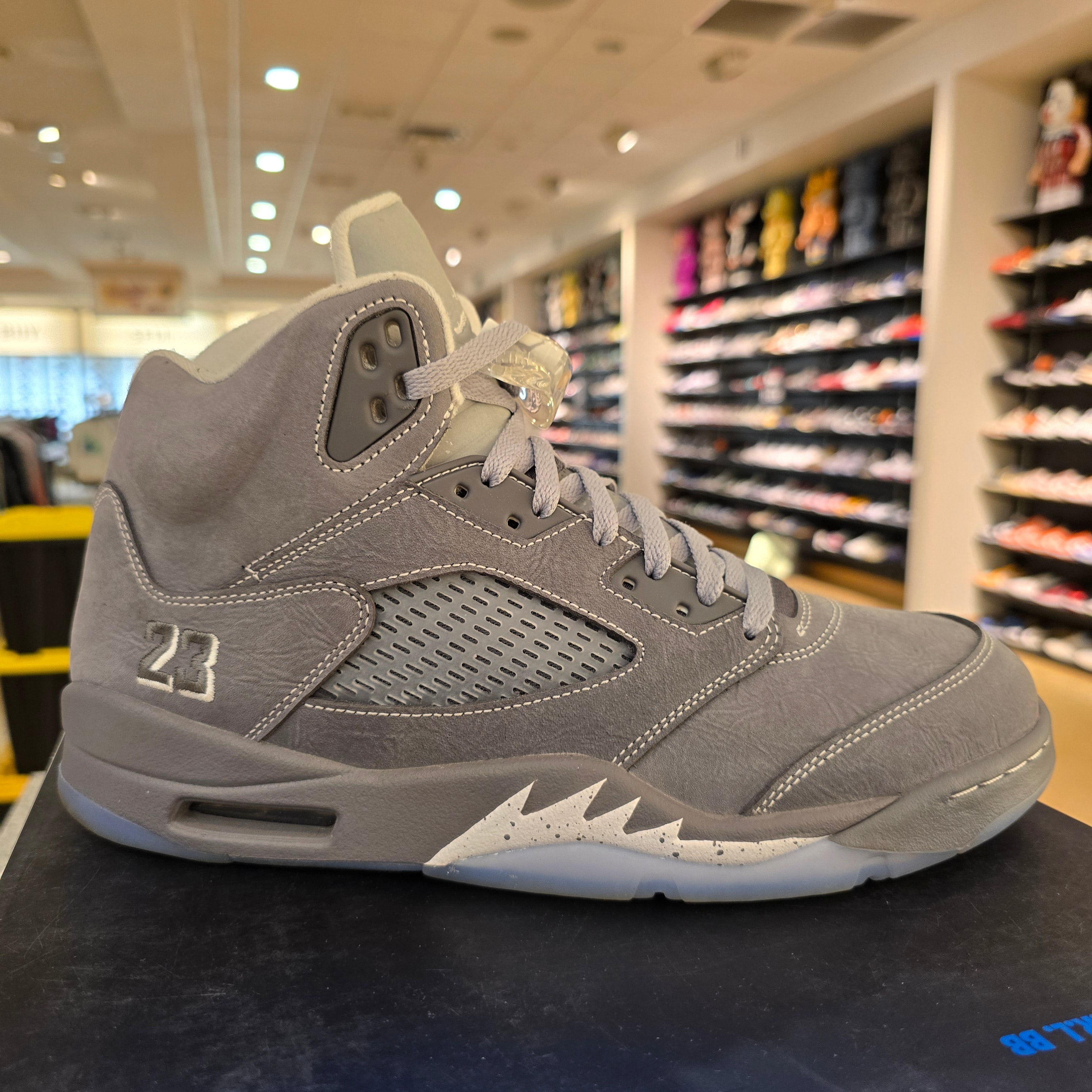 Jordan 5 Retro Wolf Grey (2026) SZ 11 USED