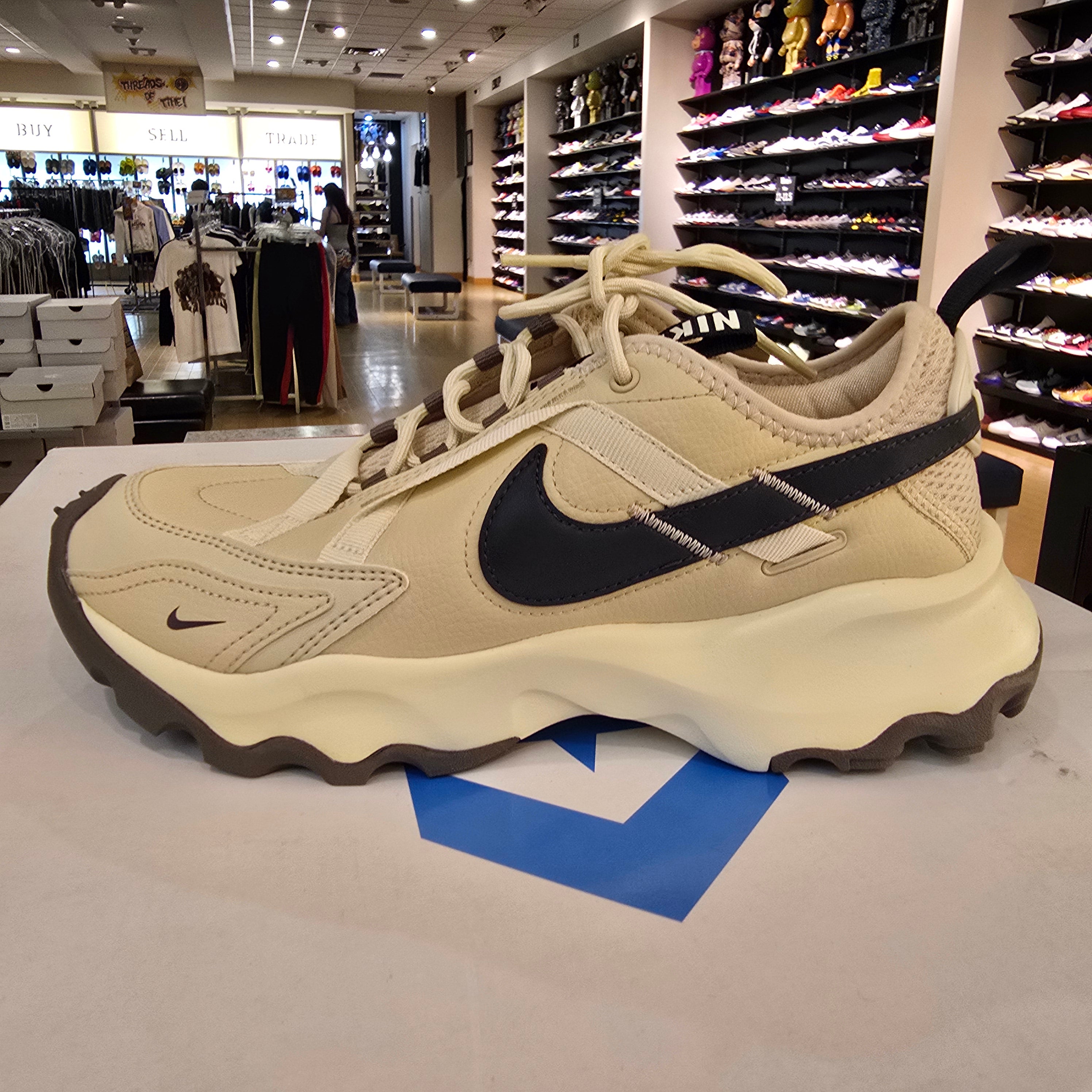 Nike TC 7900 Beach Cave Stone Coconut Milk Off Noir (Women's) SZ 8.5