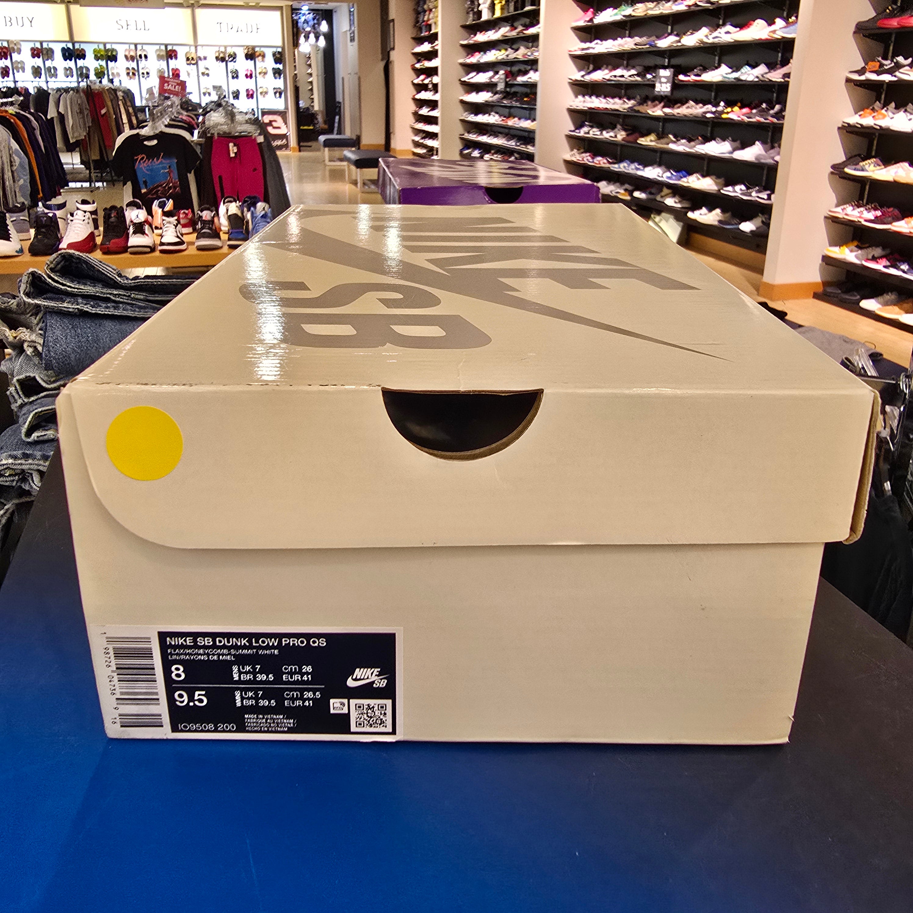 Nike SB Dunk Low Pro NOTE Shop Manchester Brew and Biscuits SZ 8