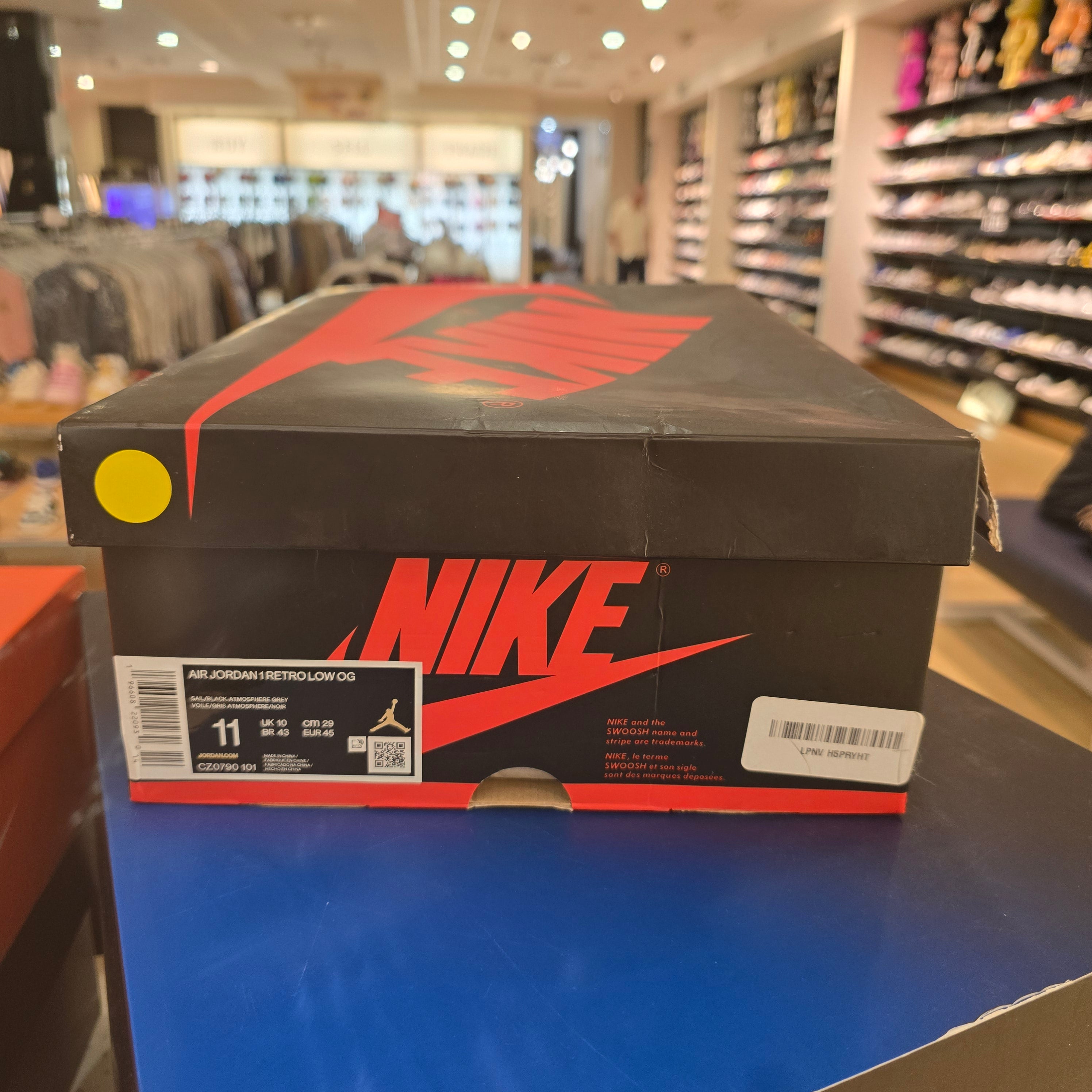 Jordan 1 Mid Fearless Facetasm SZ 12 USED REP BOX