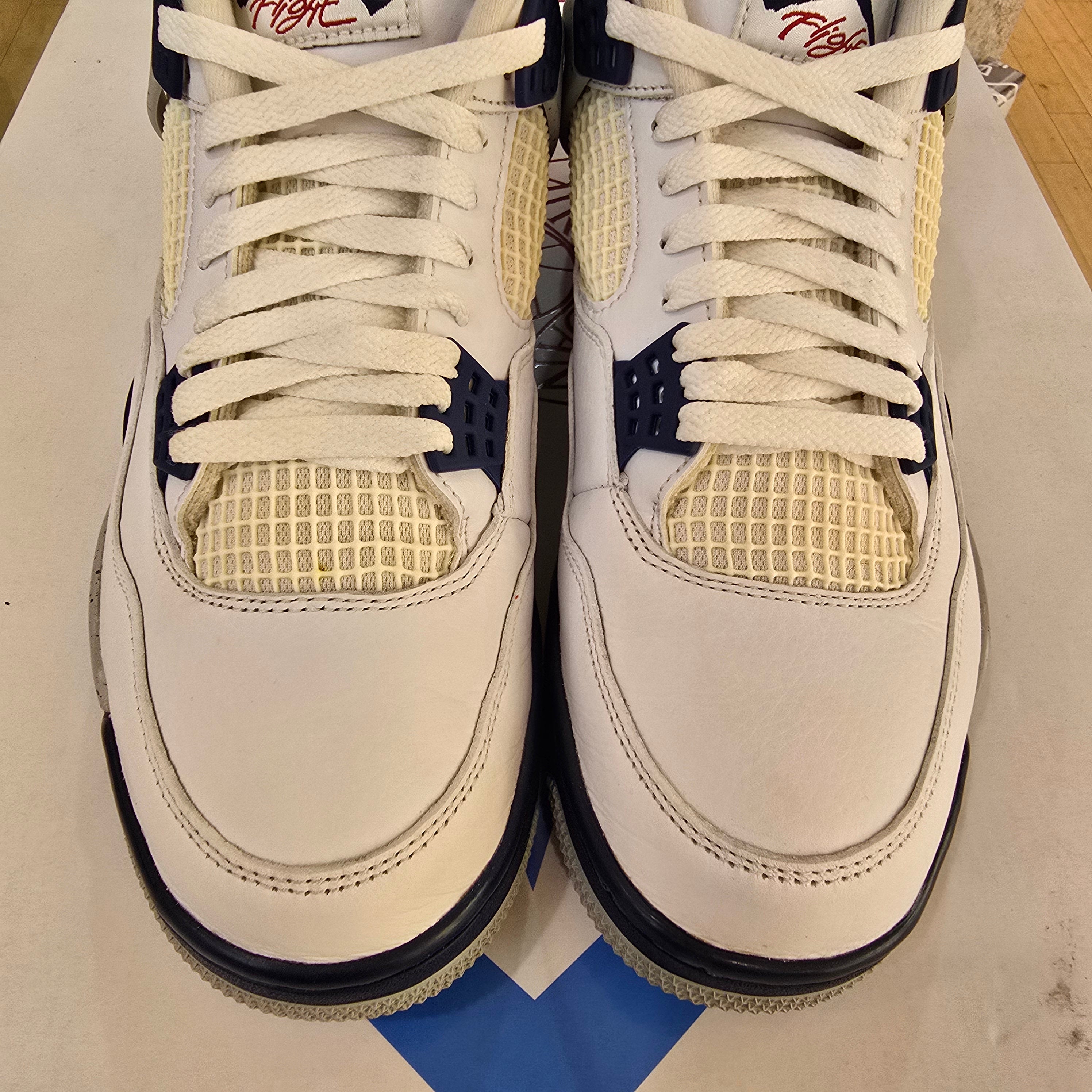 Jordan 4 Retro Midnight Navy SZ 10.5 USED