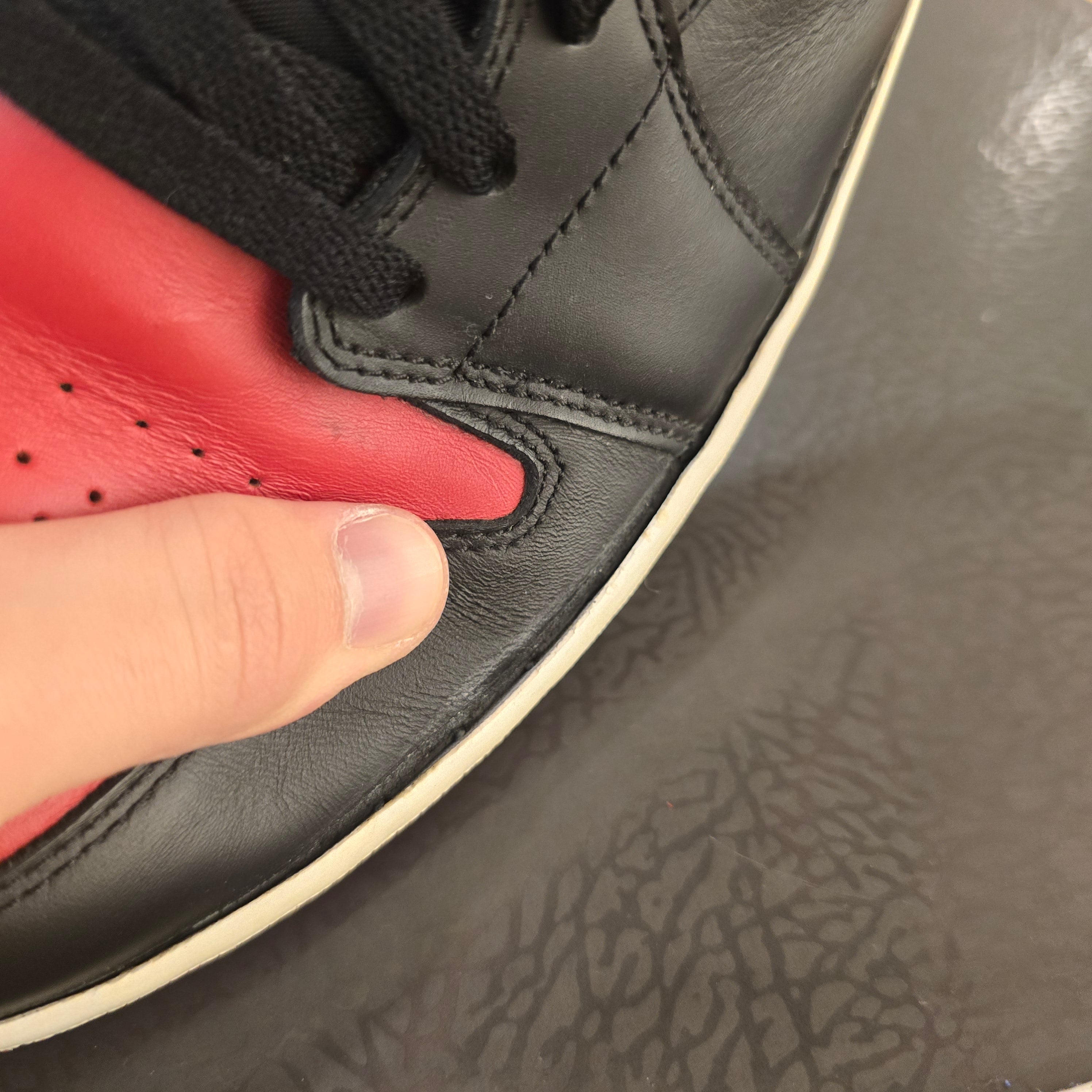 Air Jordan 1 Retro Bred 2013 SZ 12 USED