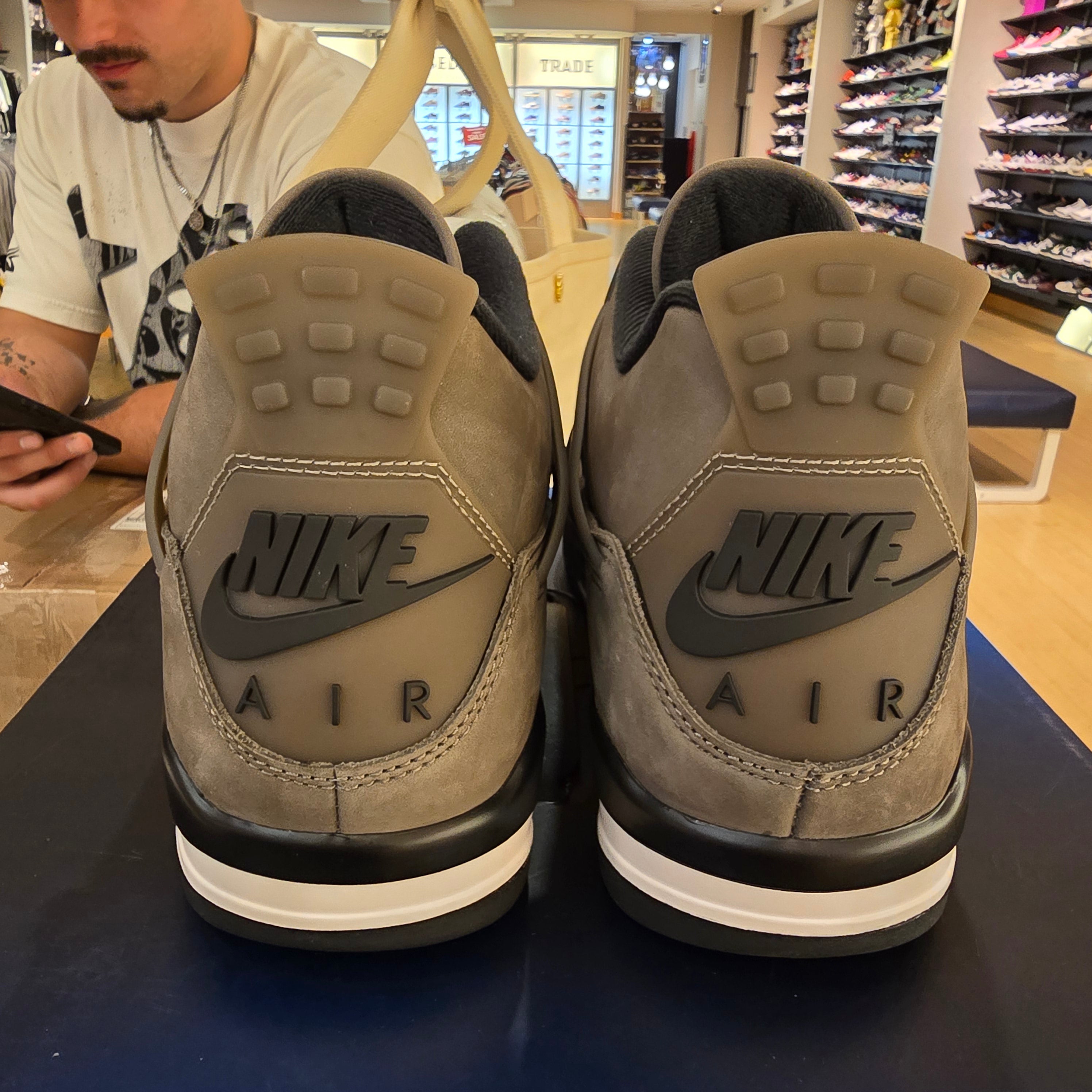 Jordan 4 Retro Cave Stone SZ 8.5
