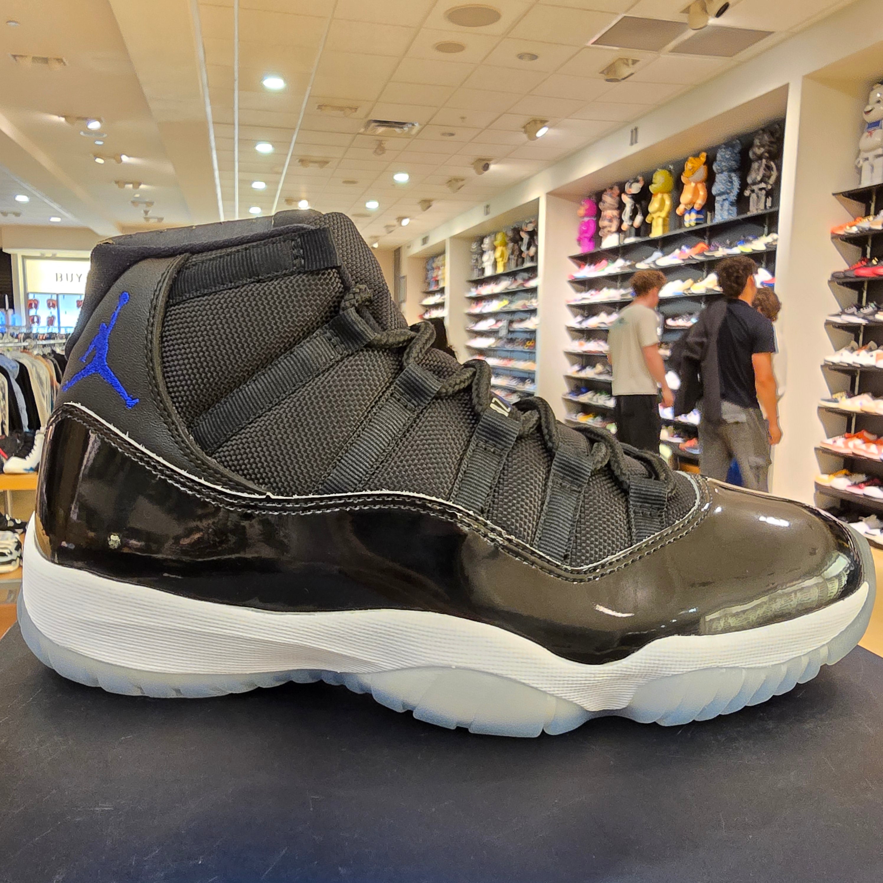 Jordan 11 Retro Space Jam (2016) SZ 9