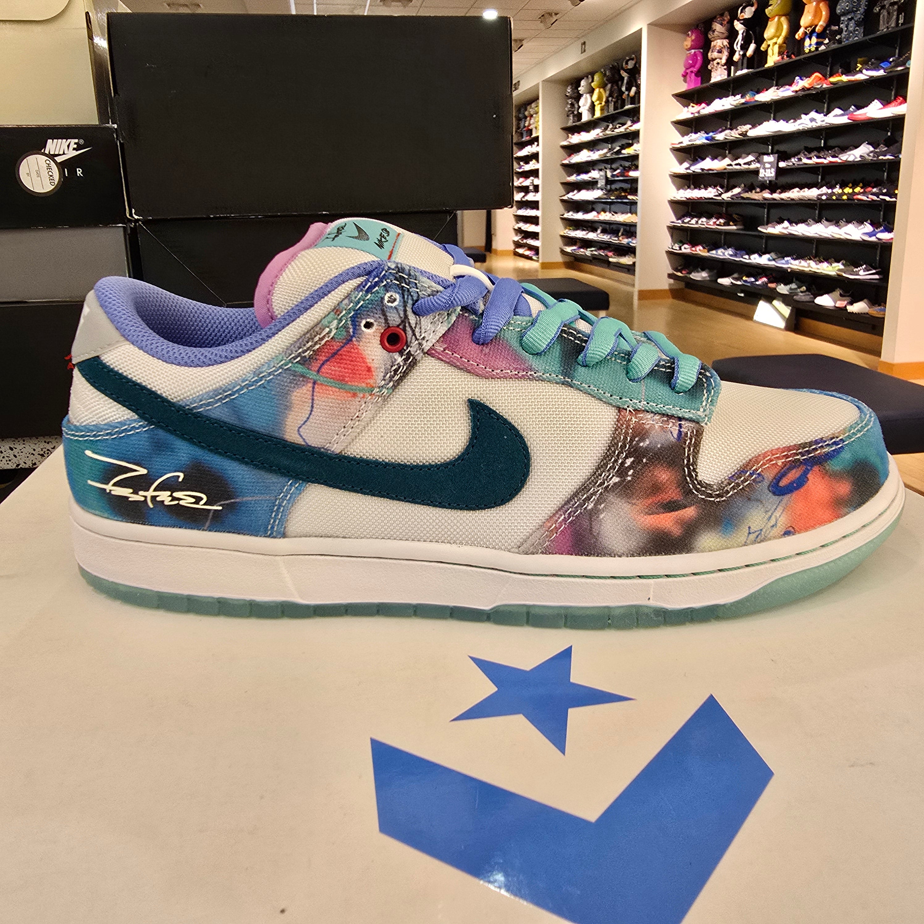 Nike SB Dunk Low Futura Laboratories Bleached Aqua SZ 10