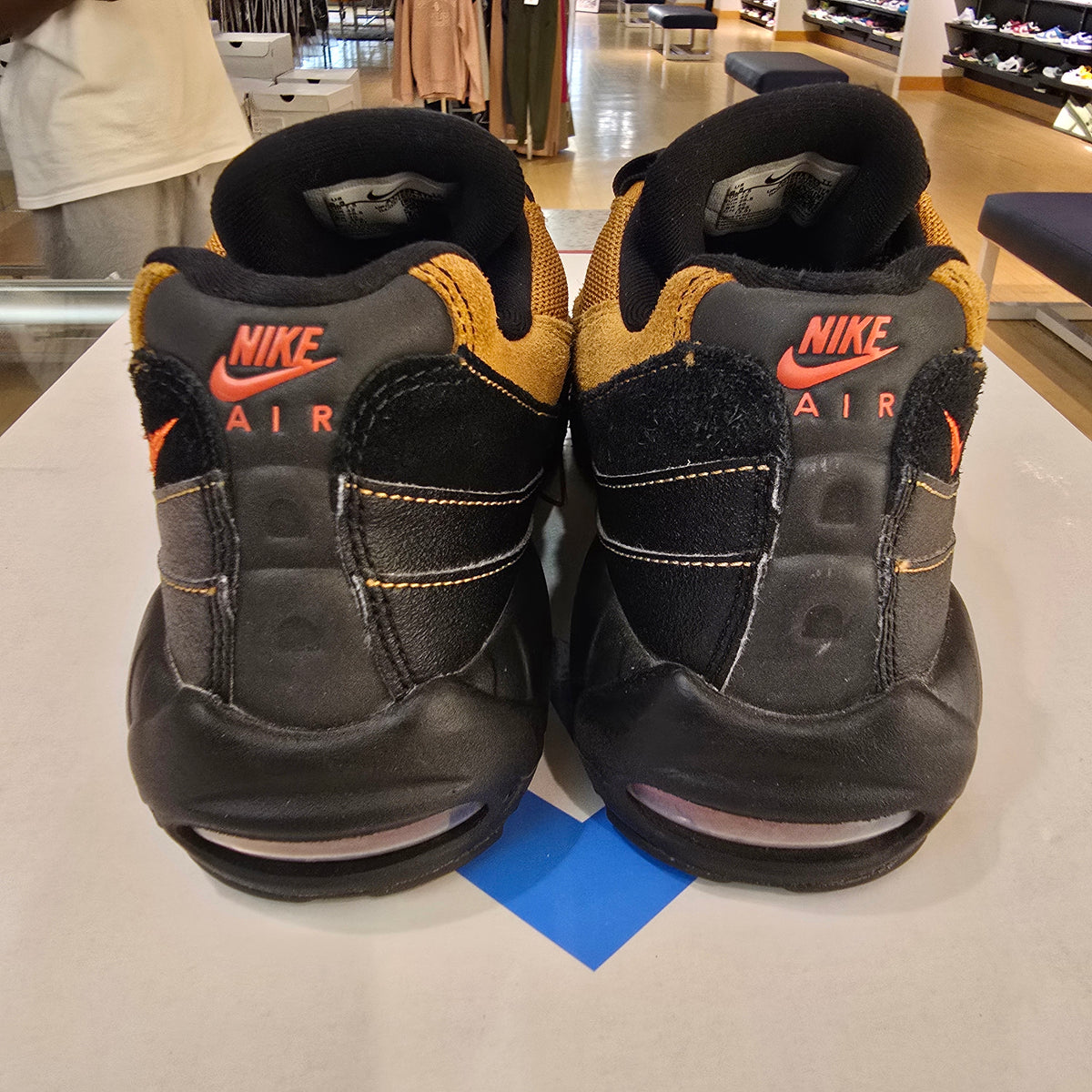 Nike Air Max 95 Black Wheat SZ 8.5 USED NO BOX