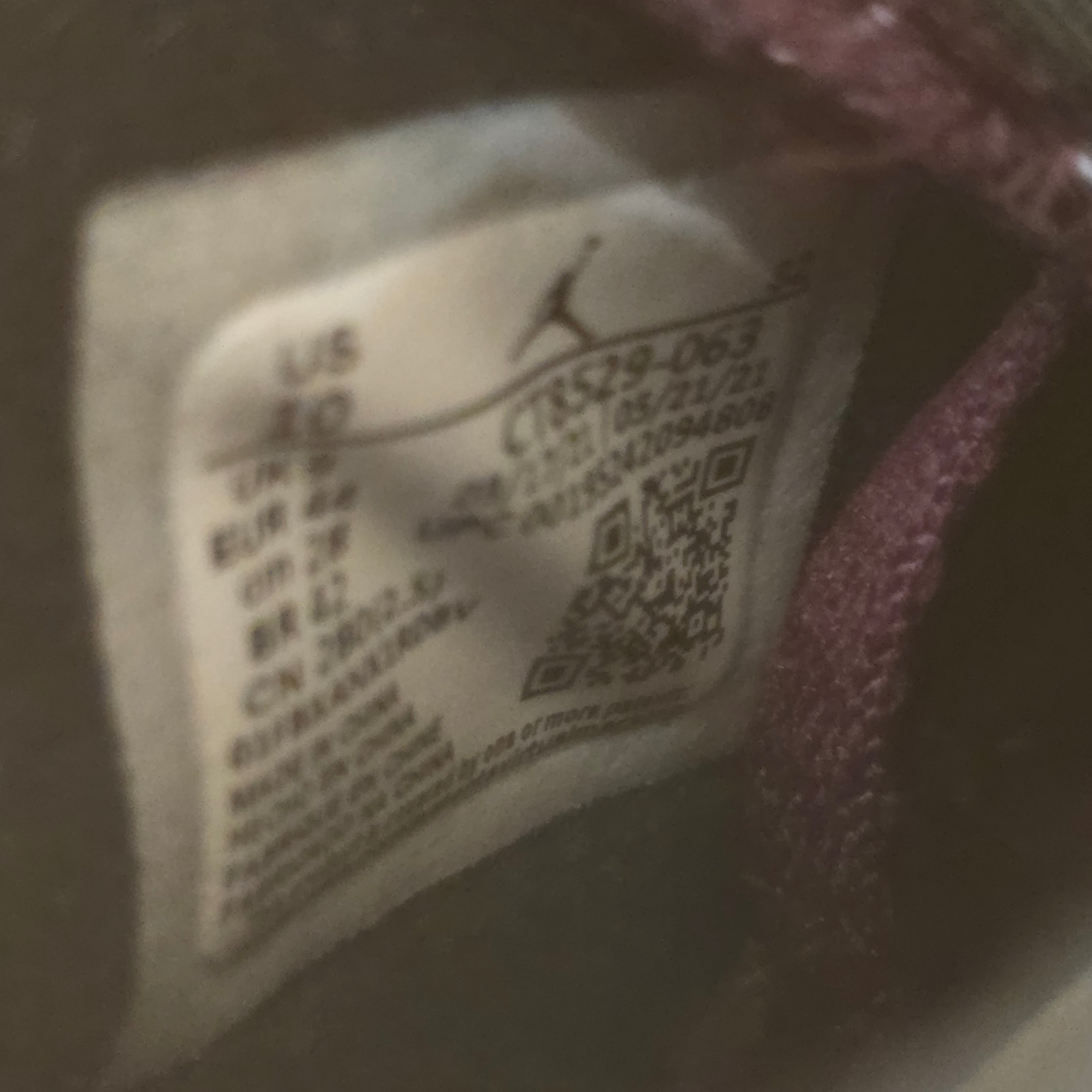 Jordan 6 Retro Bordeaux SZ 10 USED