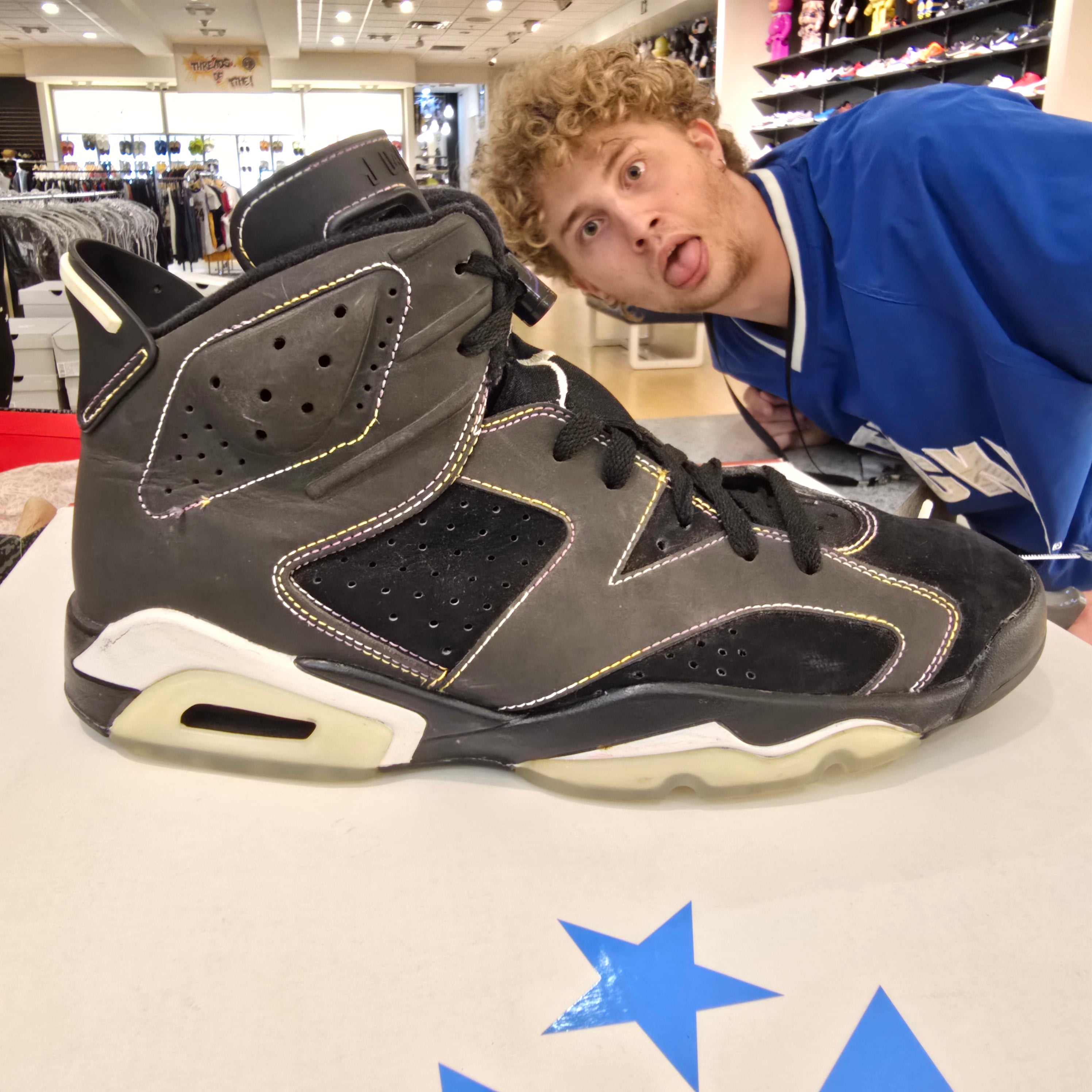 Jordan 6 Retro Lakers (2010) SZ 10.5 USED NO BOX SEPERATION (NOT SAFE TO WEAR)