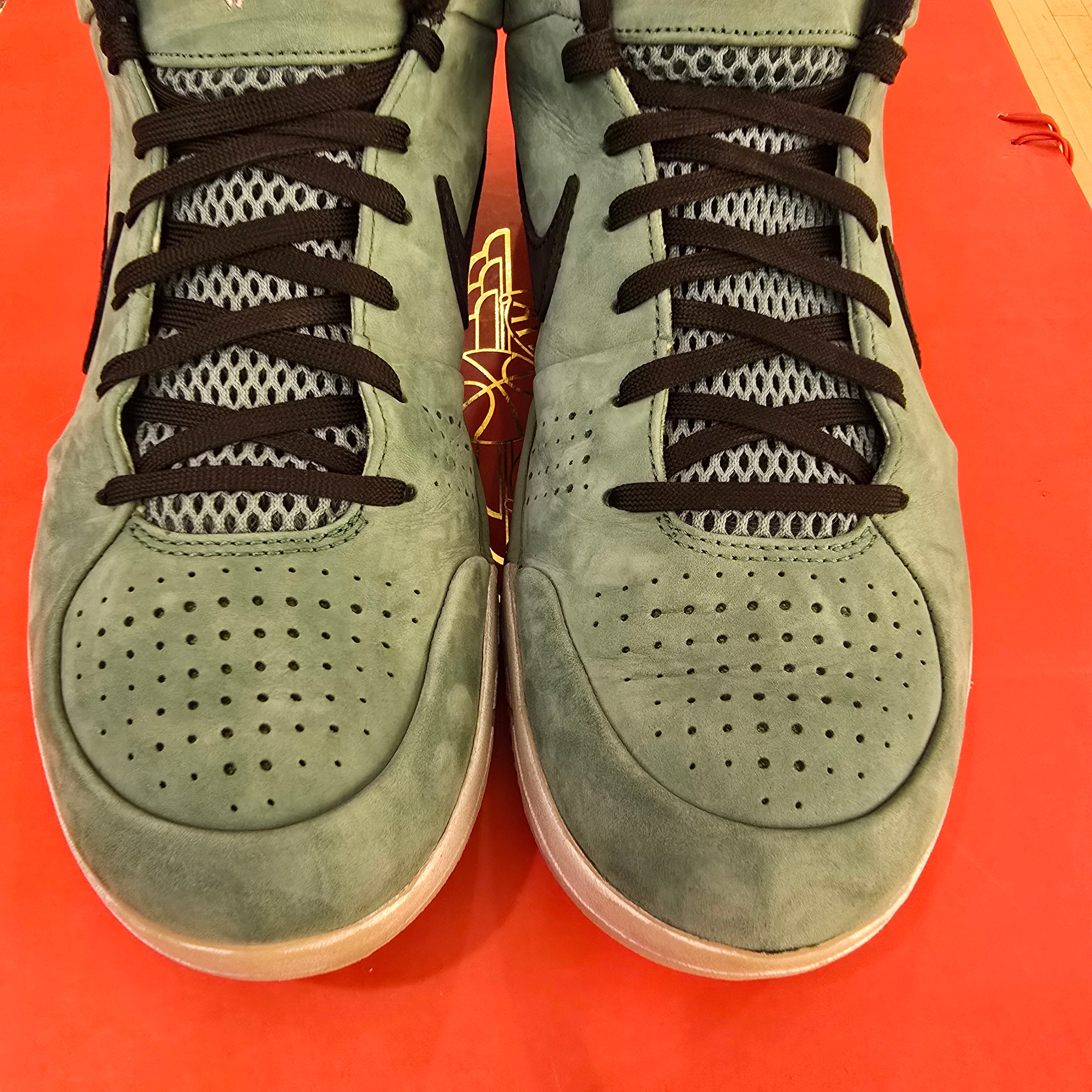 Nike Kobe 4 Protro Girl Dad SZ 11 USED