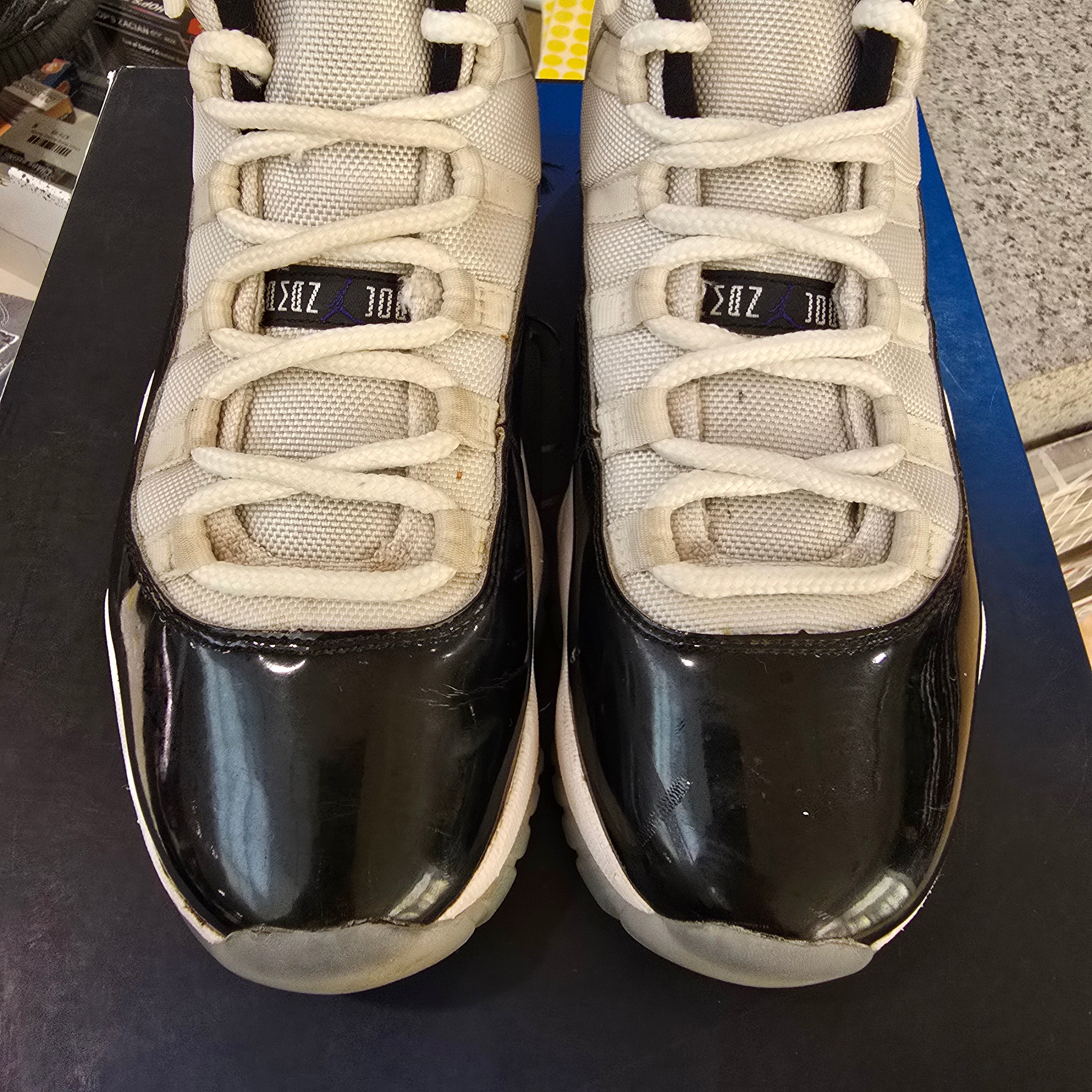 Jordan 11 Retro Concord (2018) SZ 8.5 USED NO BOX