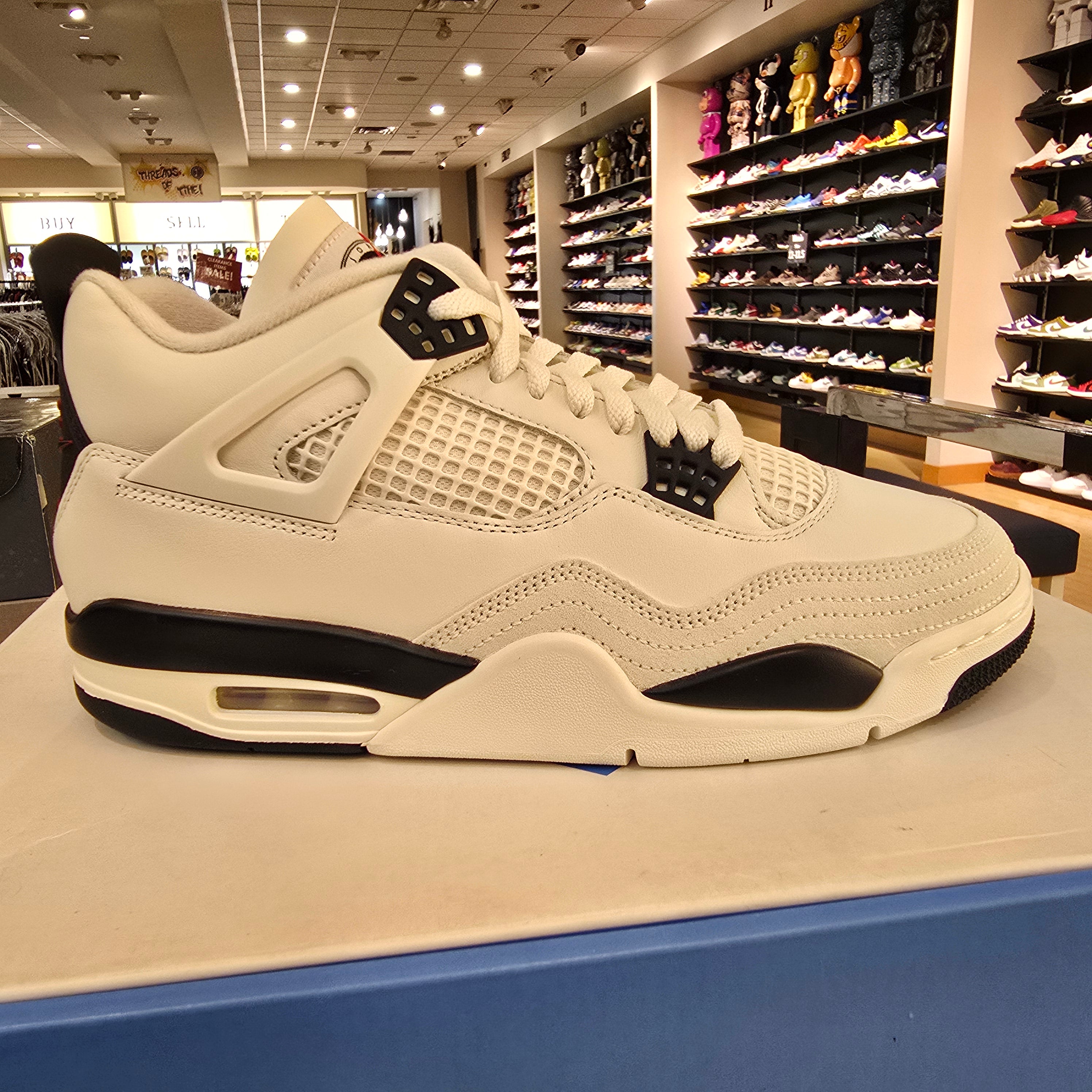 Jordan 4 Retro Flight Club SZ 10.5