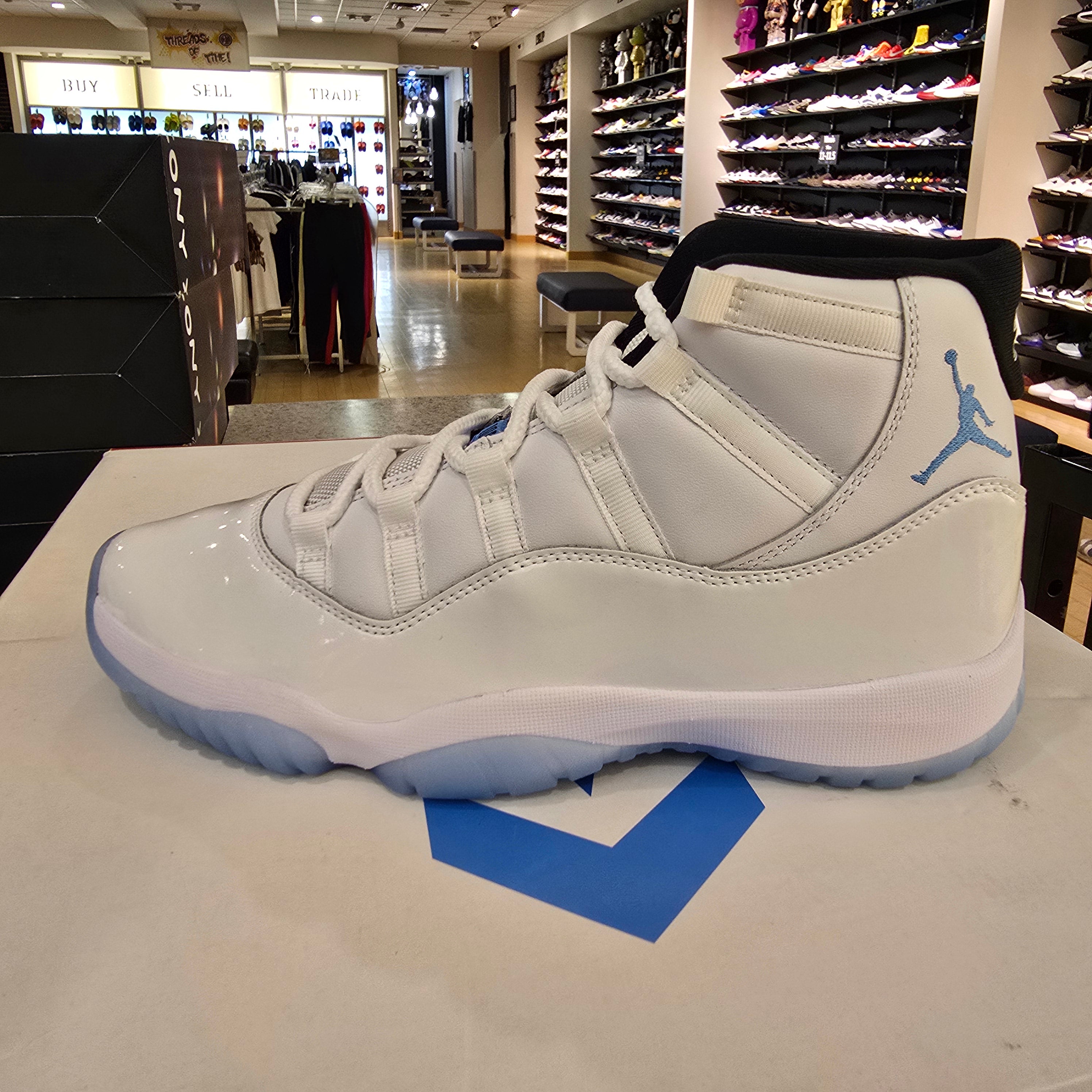 Jordan 11 Retro Legend Blue (2024) SZ 10