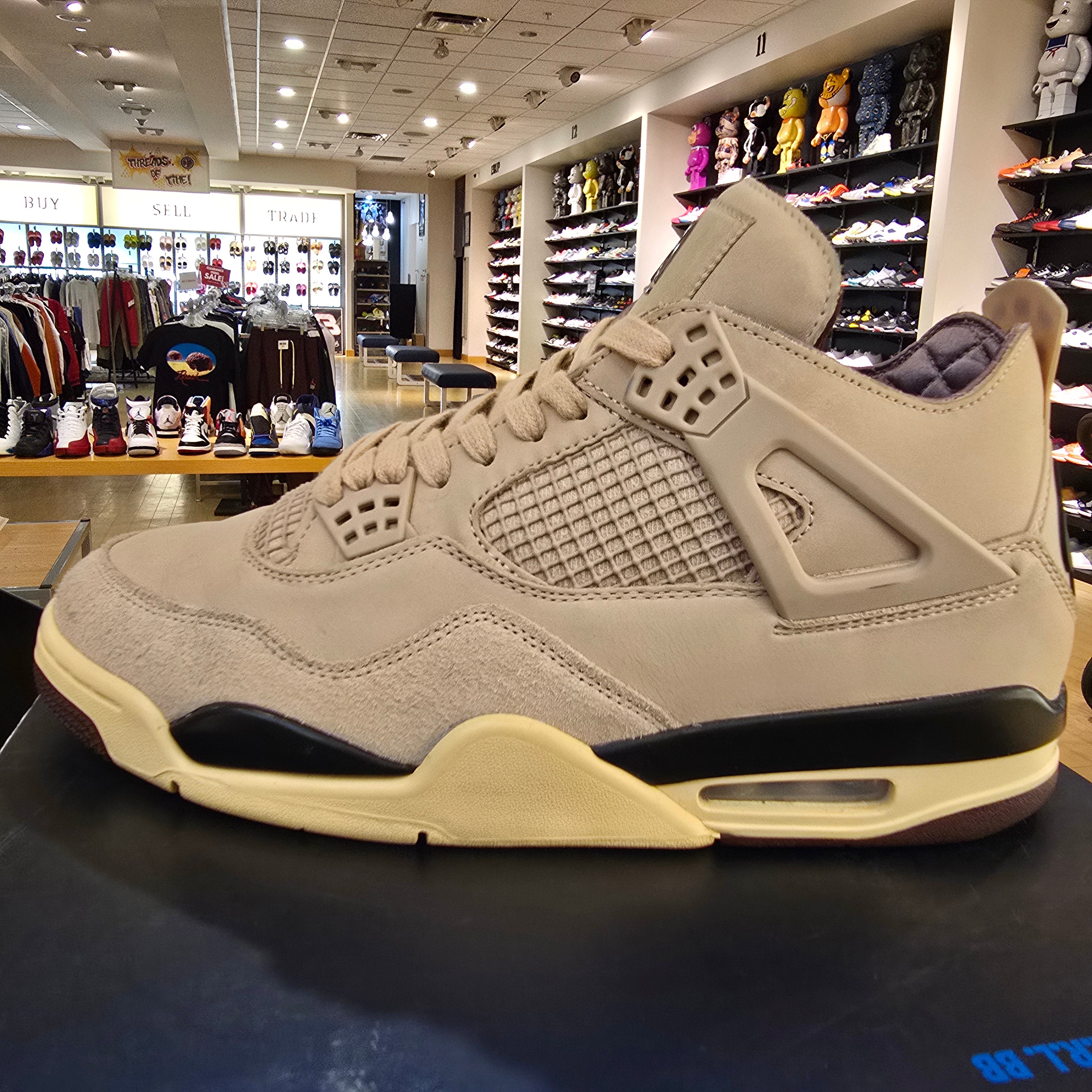 Jordan 4 Retro OG SP A Ma Maniere While You Were Sleeping (Women's) SZ 12/10.5M USED