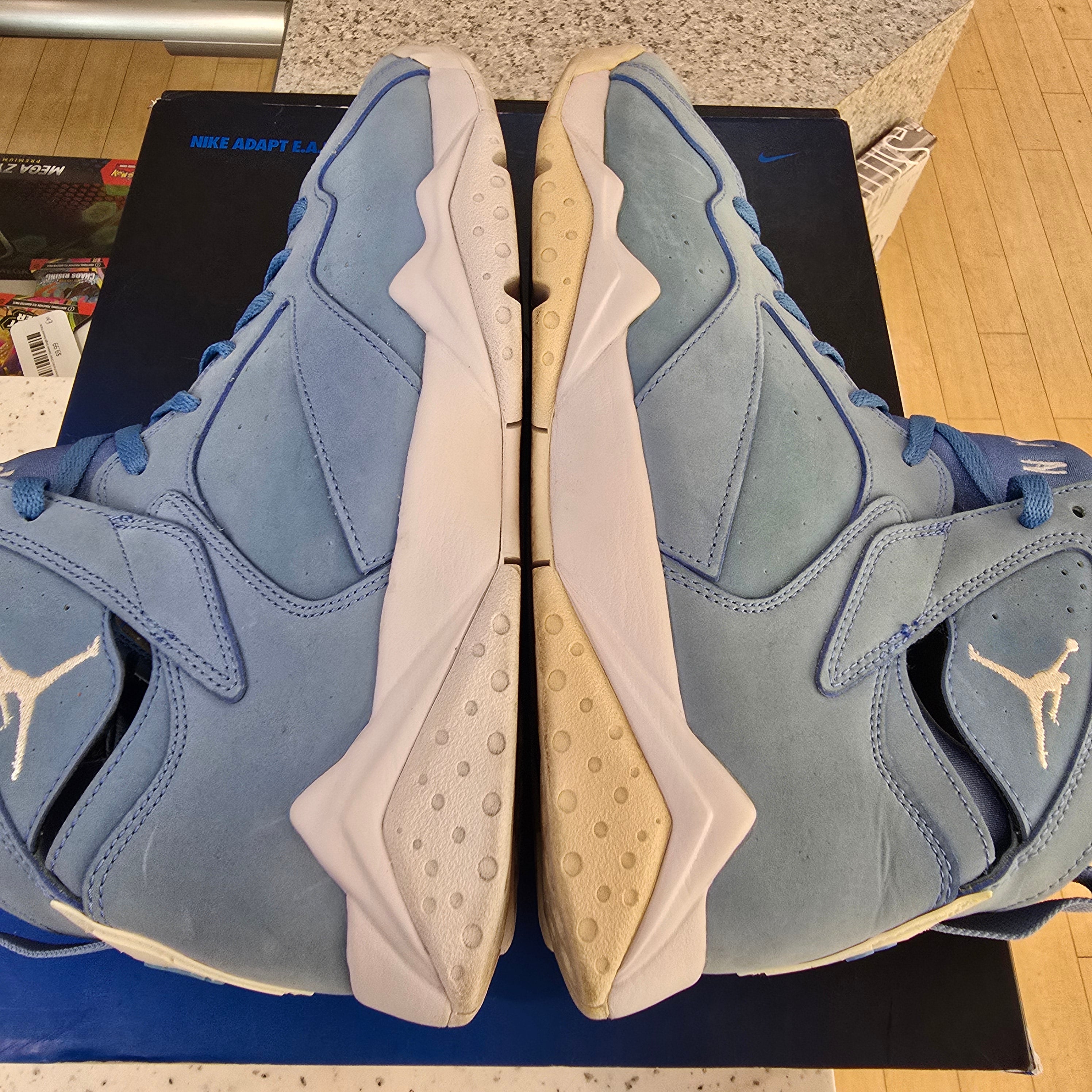Jordan 7 Retro Pantone SZ 11.5 USED NO BOX YELLOW