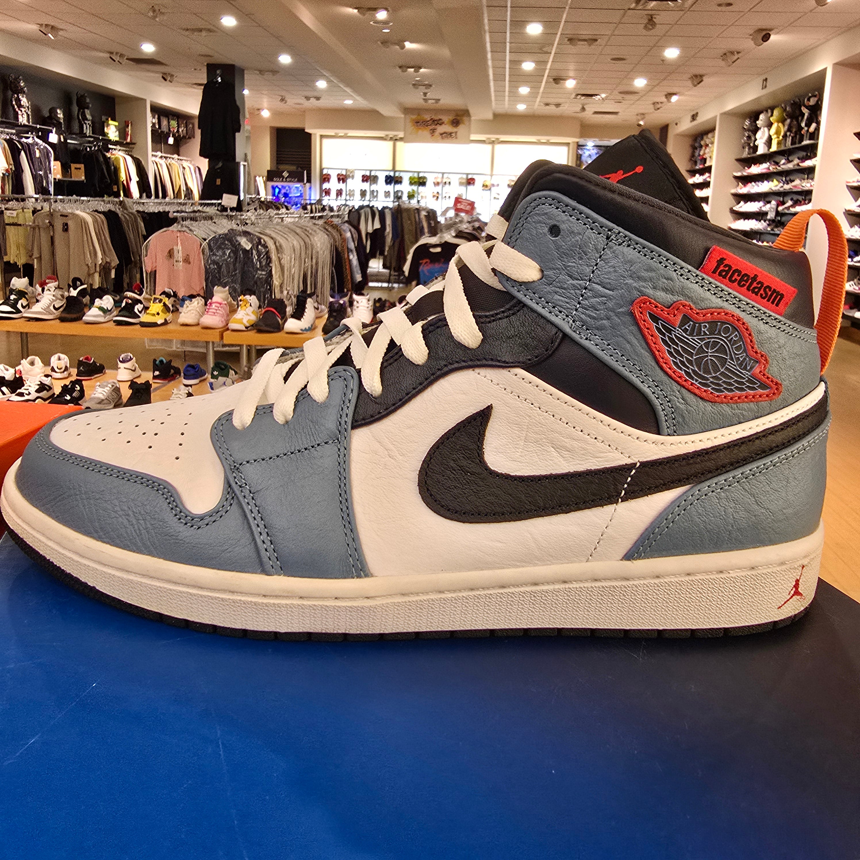 Jordan 1 Mid Fearless Facetasm SZ 12 USED REP BOX